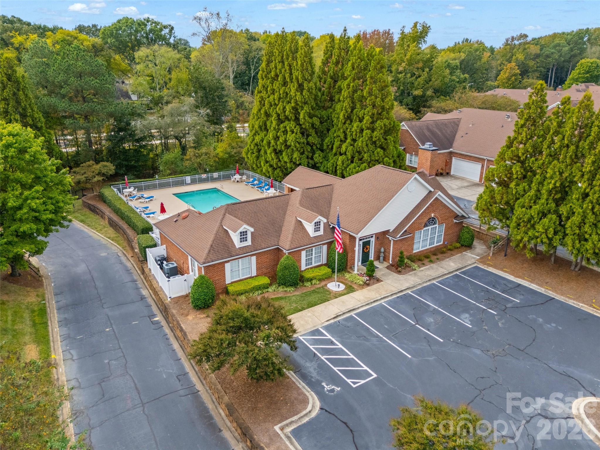 8228 Windsor Ridge Drive — Charlotte