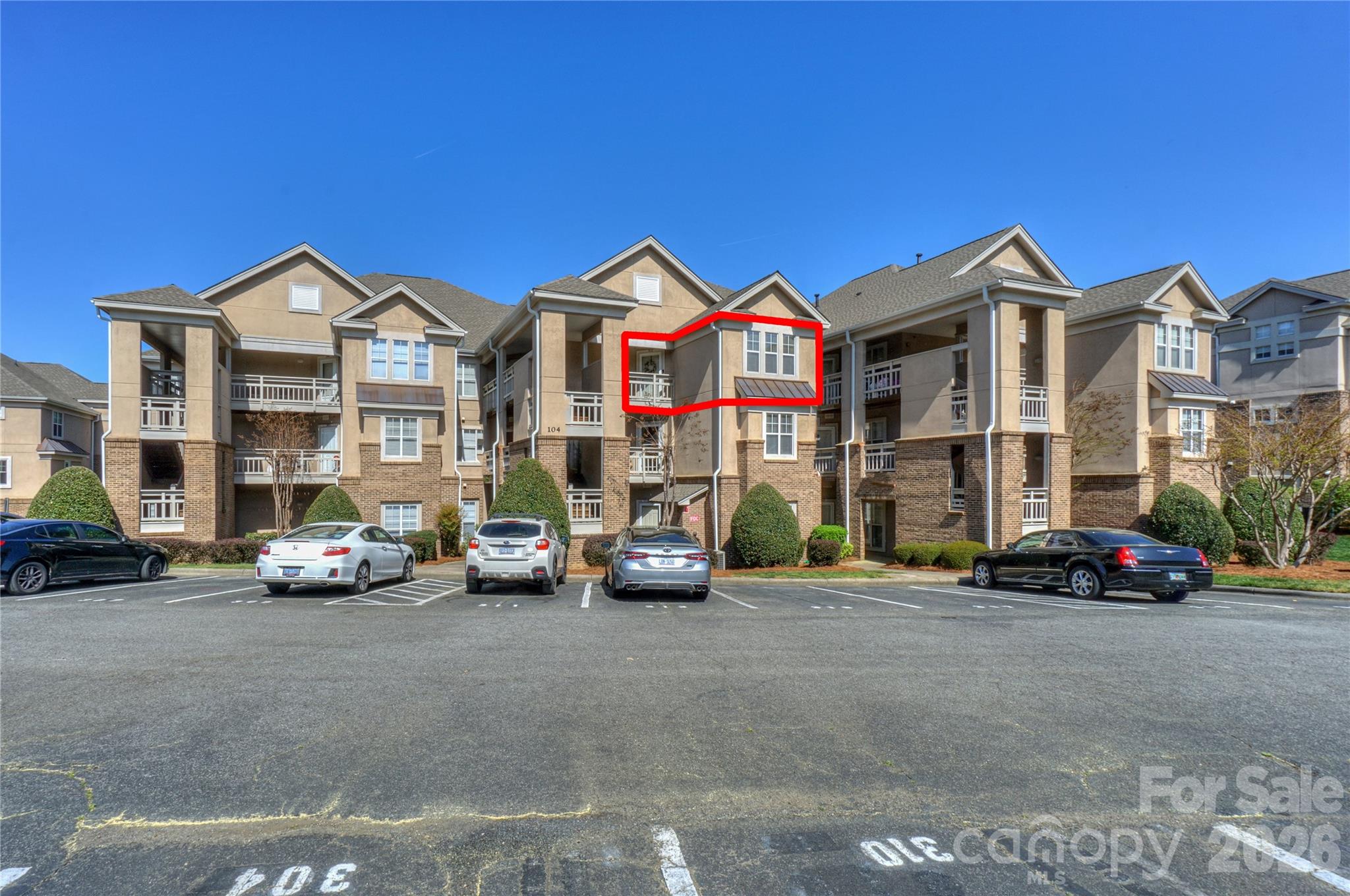 104 Pier 33 Drive #312 — Mooresville