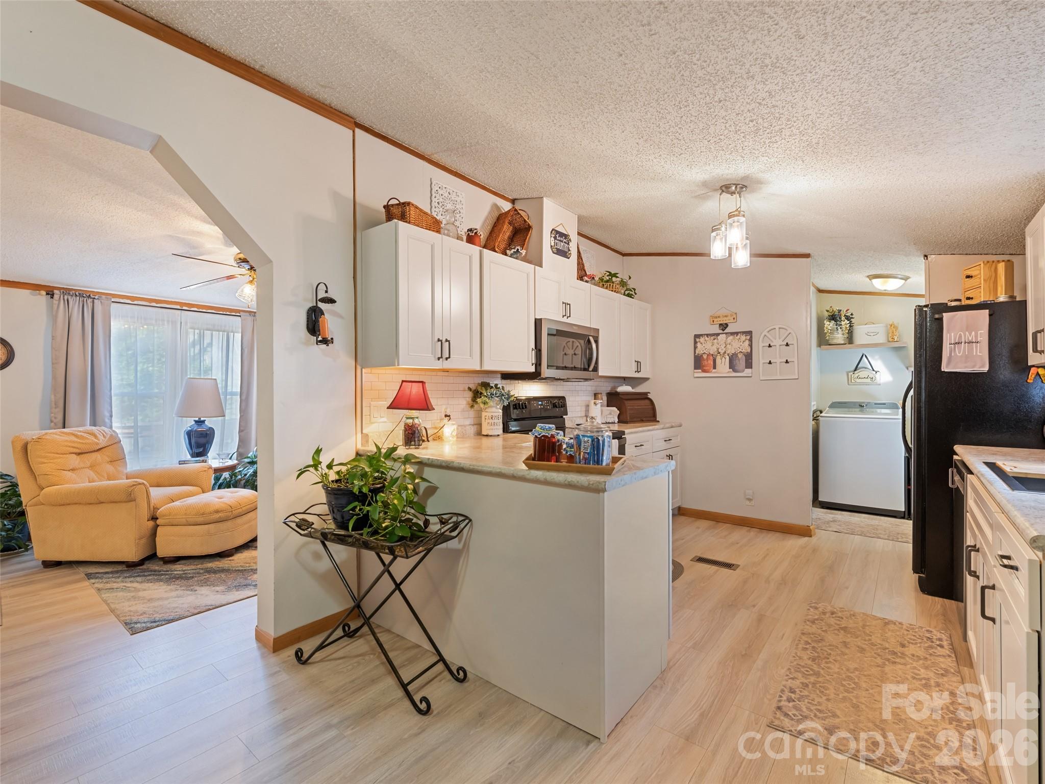 136 Peaceful Valley Drive — Leicester