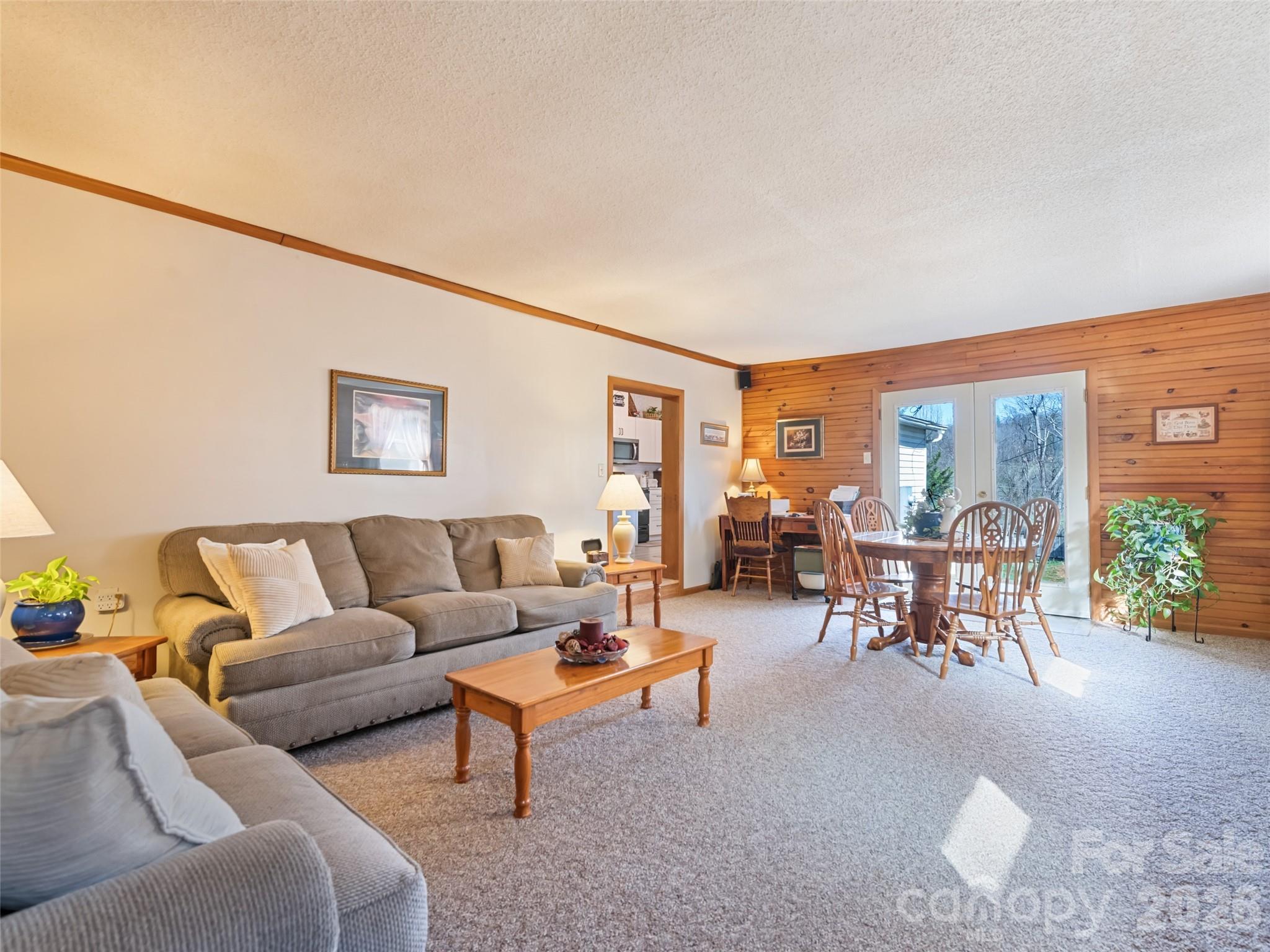 136 Peaceful Valley Drive — Leicester