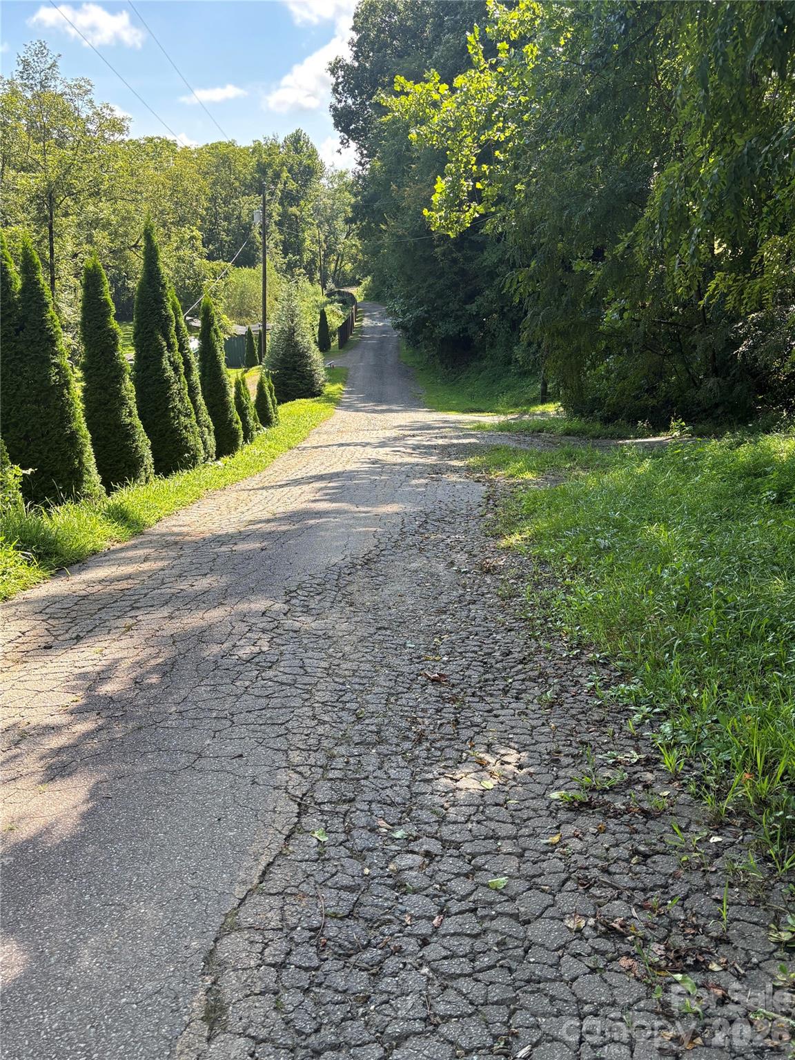 136 Peaceful Valley Drive — Leicester