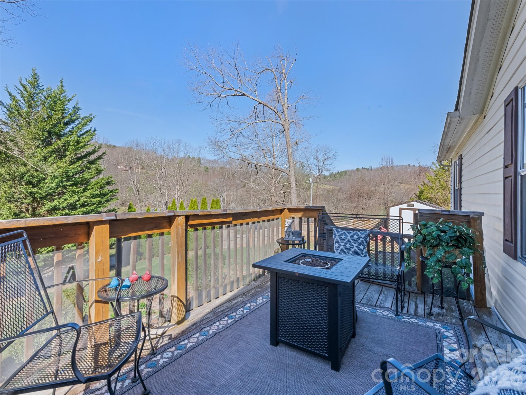136 Peaceful Valley Drive — Leicester