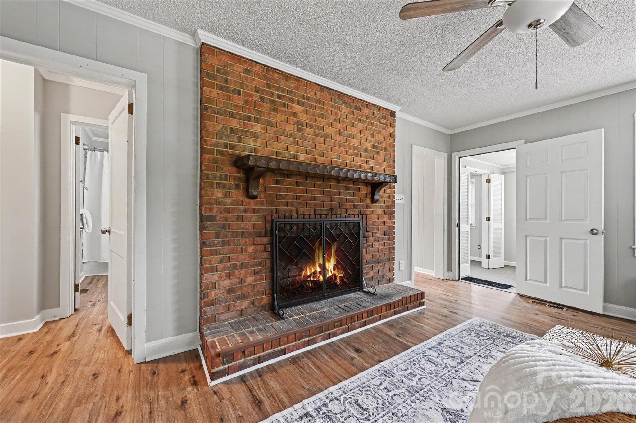 1599 Hillcrest Avenue — Lancaster