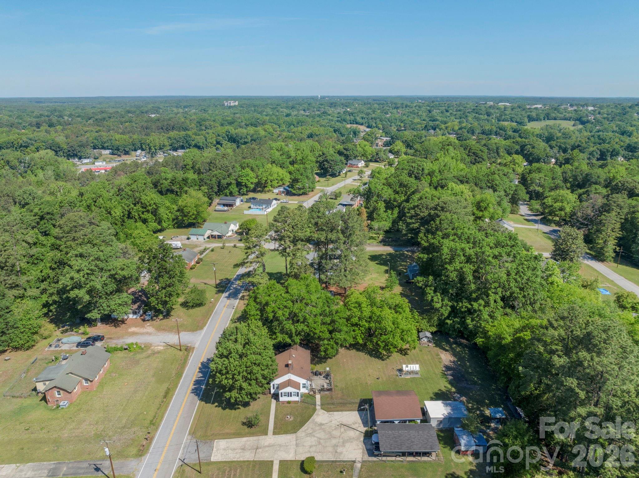 1599 Hillcrest Avenue — Lancaster