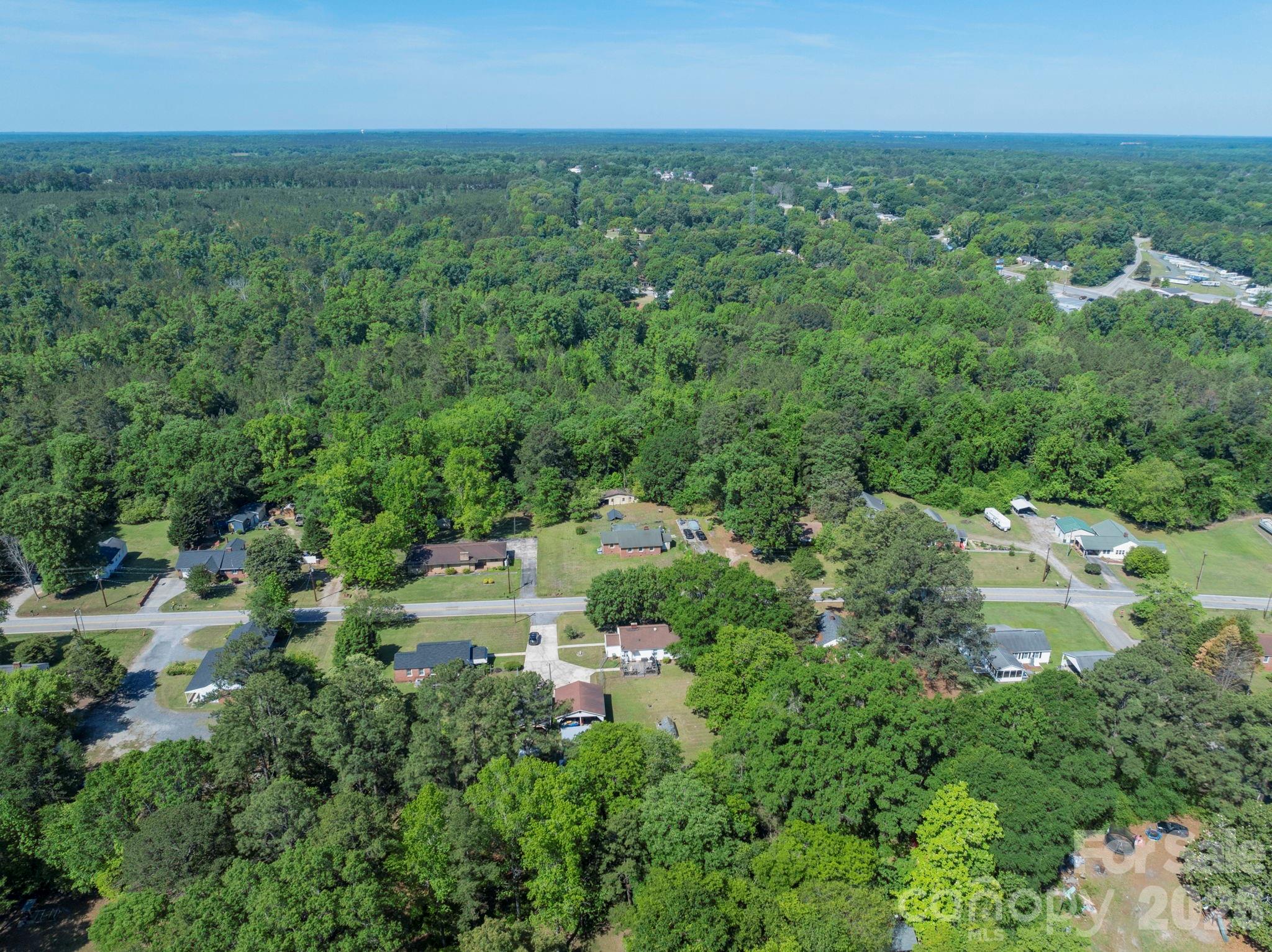 1599 Hillcrest Avenue — Lancaster