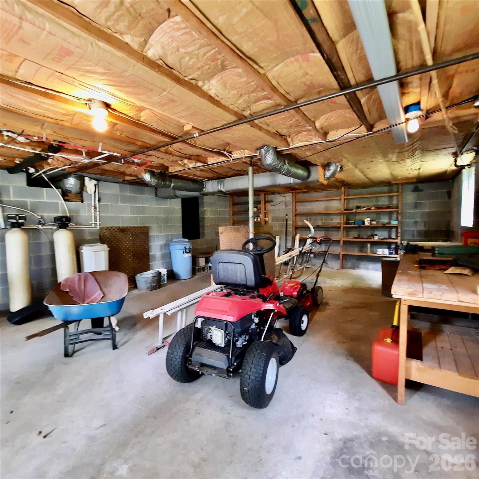 104 Richards Drive — Hendersonville