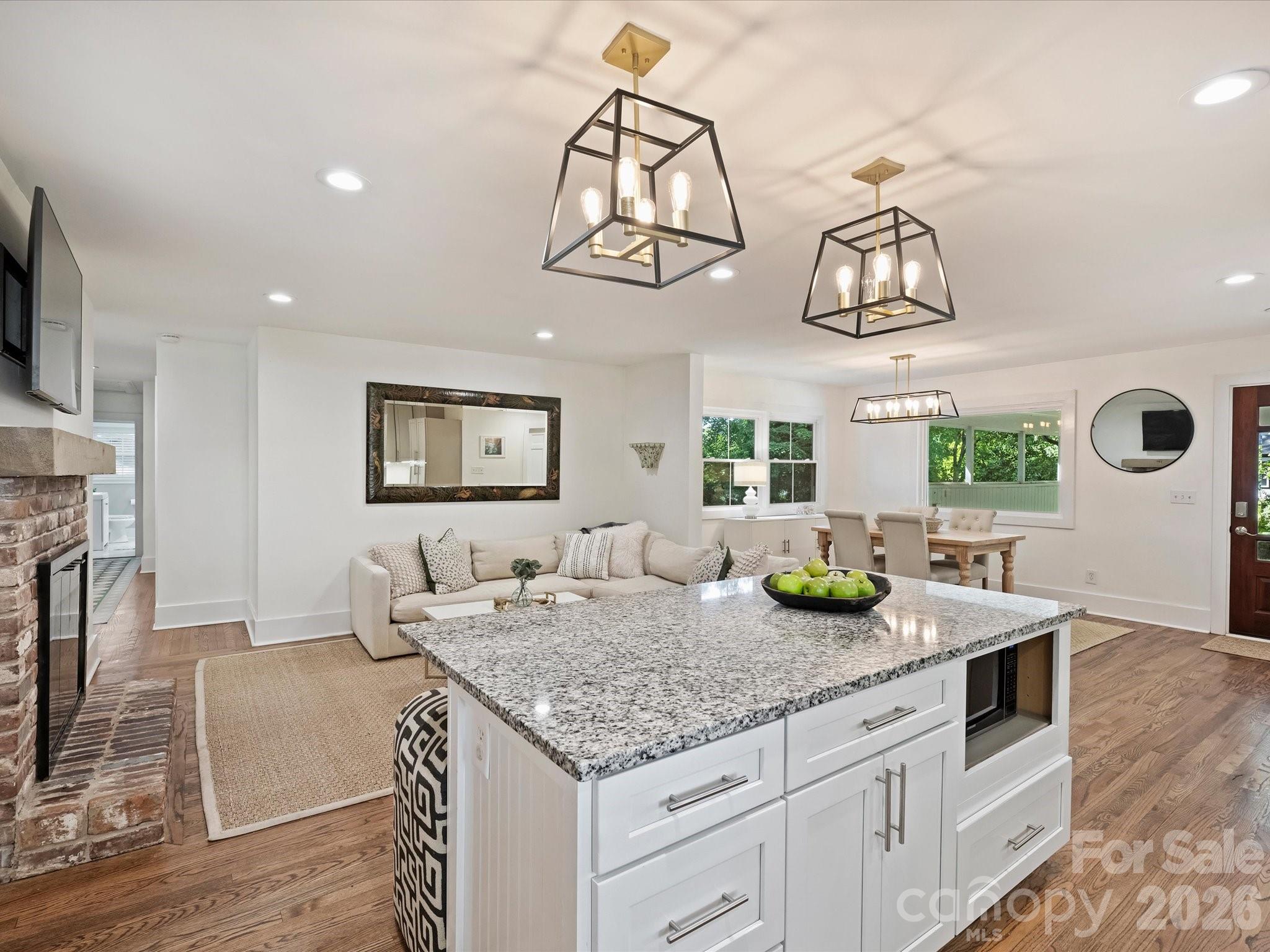 6610 Burlwood Road — Charlotte