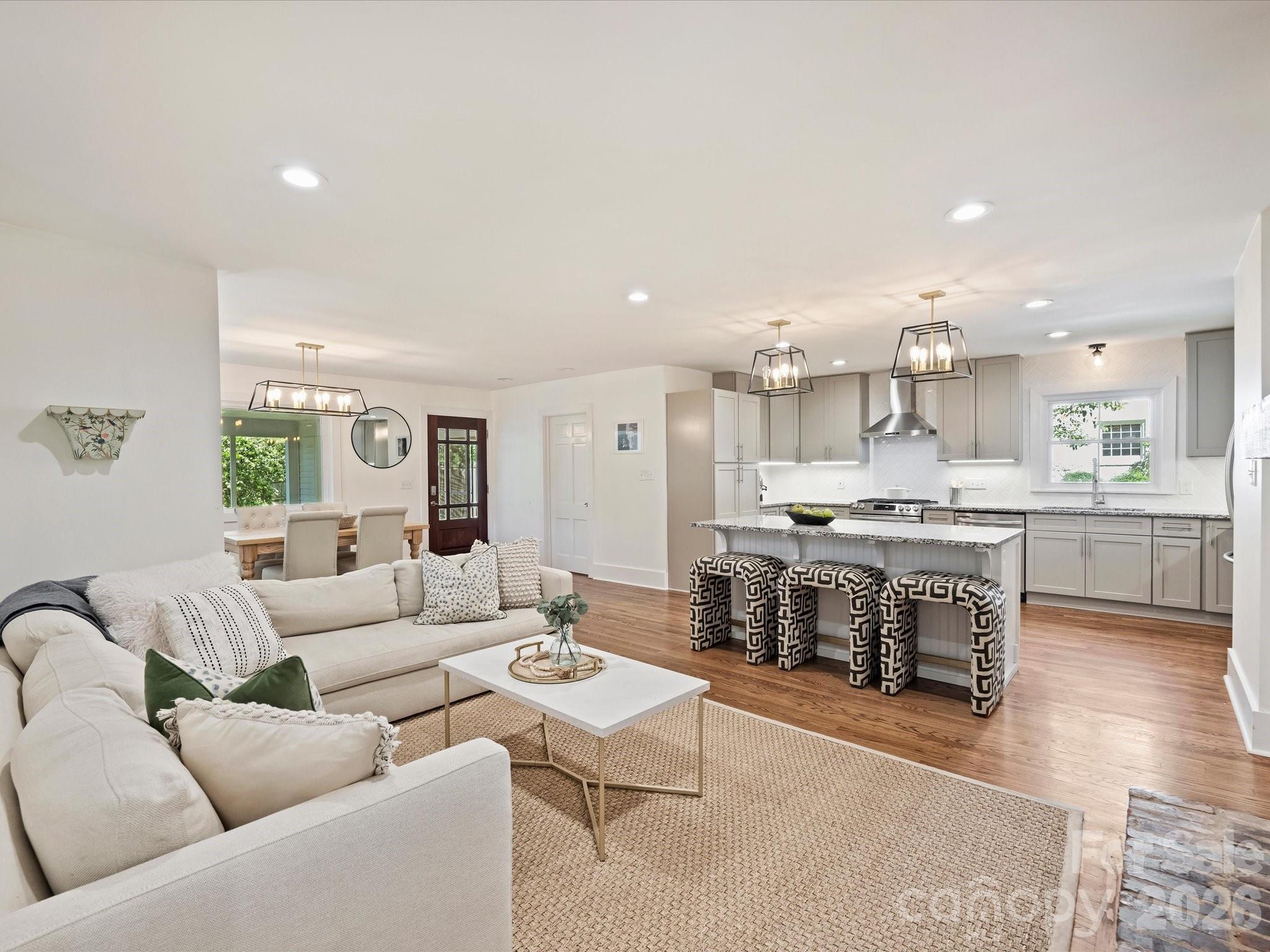 6610 Burlwood Road — Charlotte