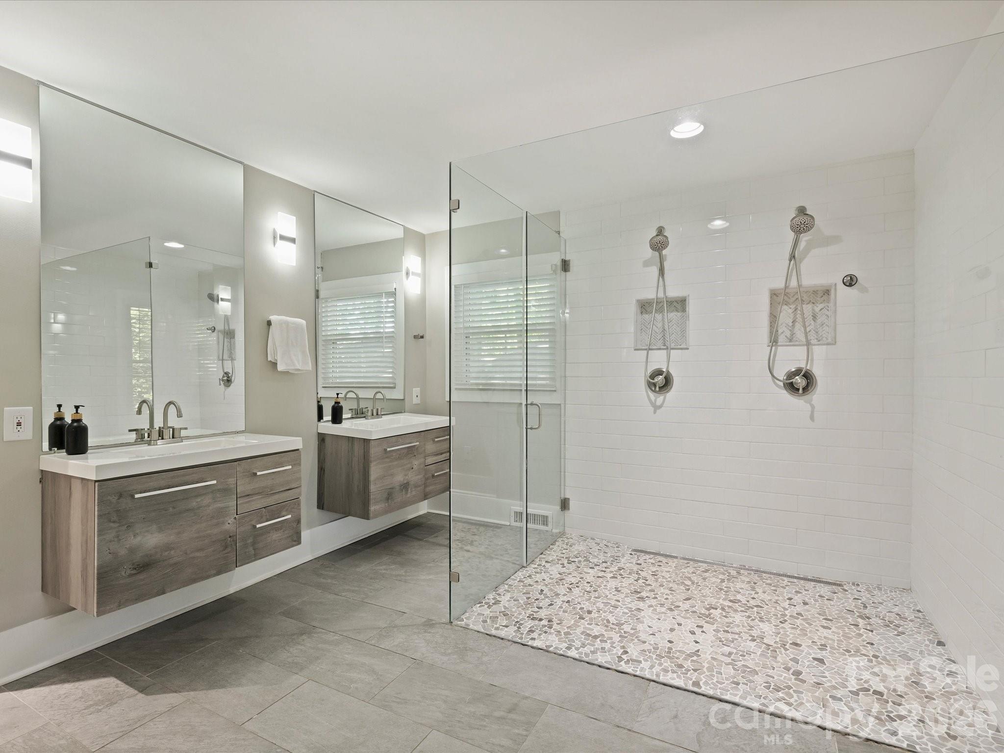 6610 Burlwood Road — Charlotte