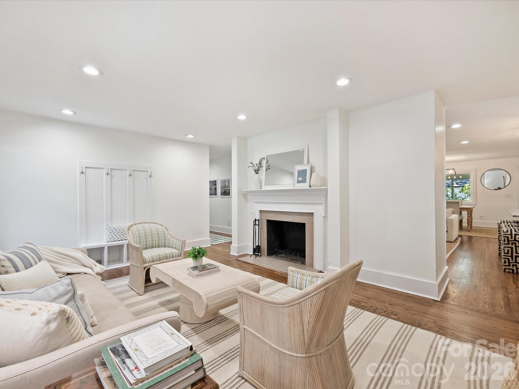 6610 Burlwood Road — Charlotte