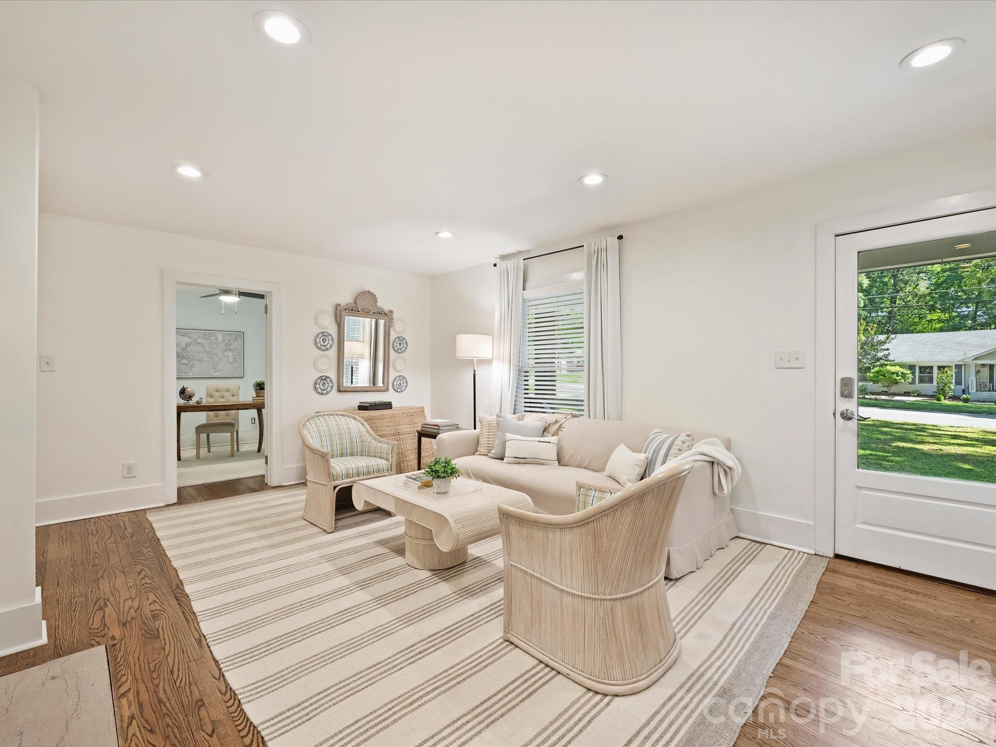 6610 Burlwood Road — Charlotte
