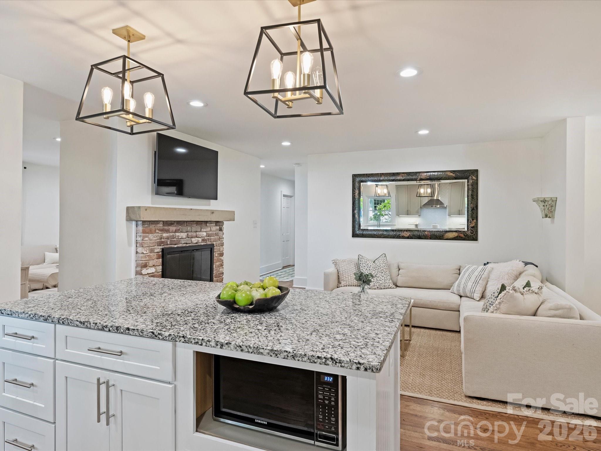 6610 Burlwood Road — Charlotte