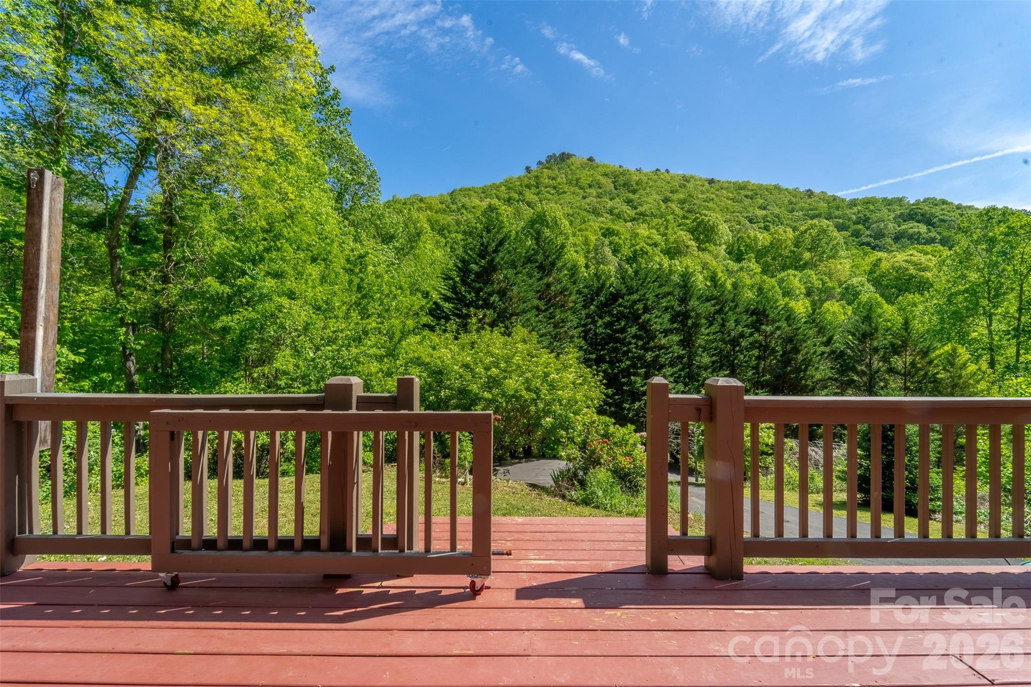 110 Wyoming Drive — Sylva