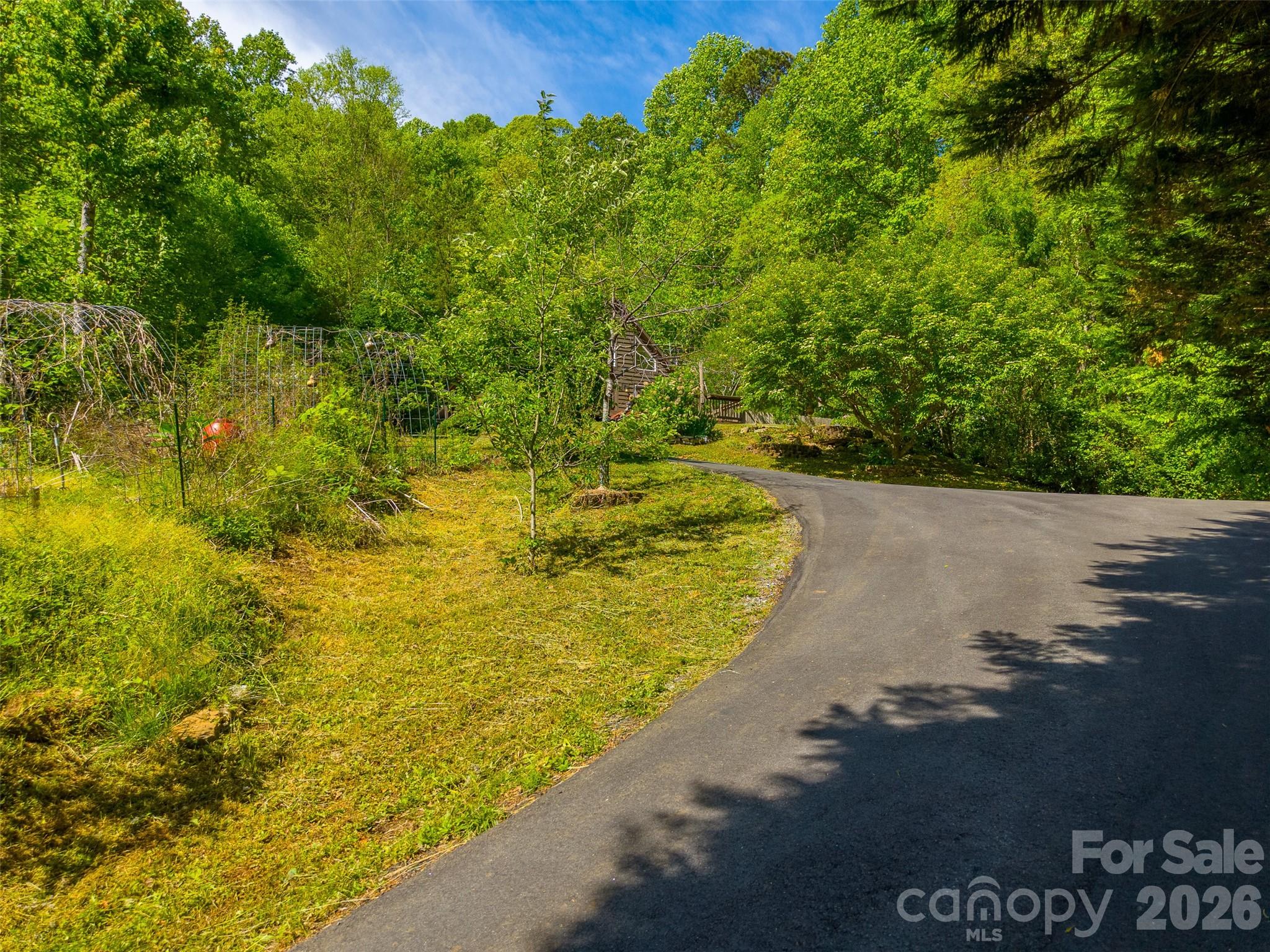 110 Wyoming Drive — Sylva