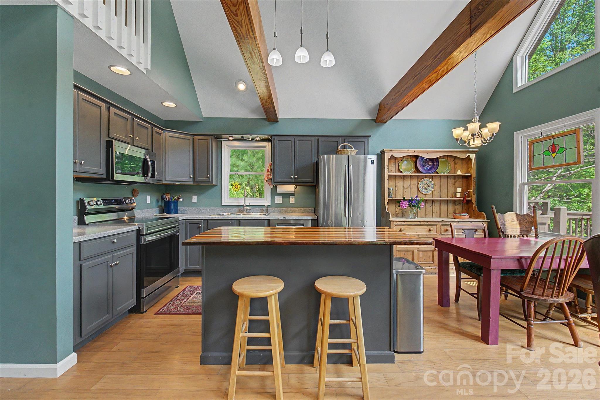 110 Wyoming Drive — Sylva