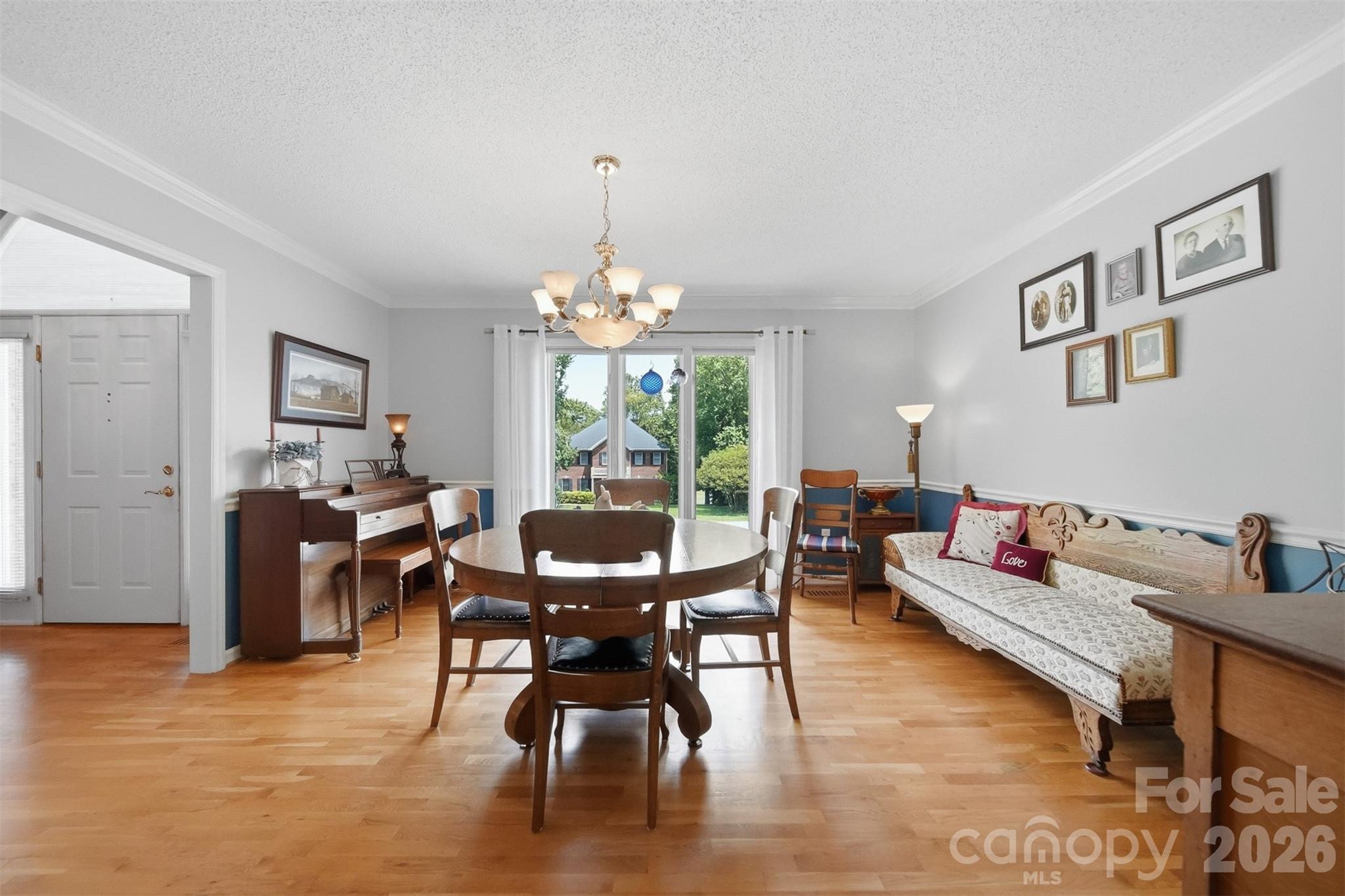 3650 Foxboro Lane NE — Hickory