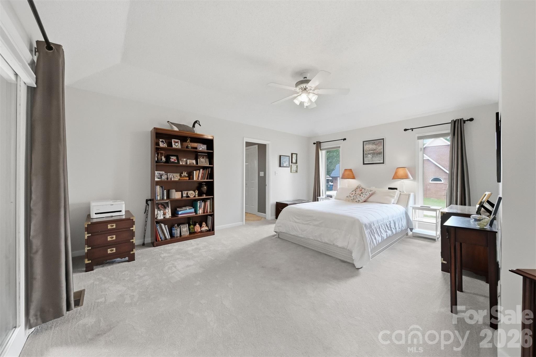3650 Foxboro Lane NE — Hickory