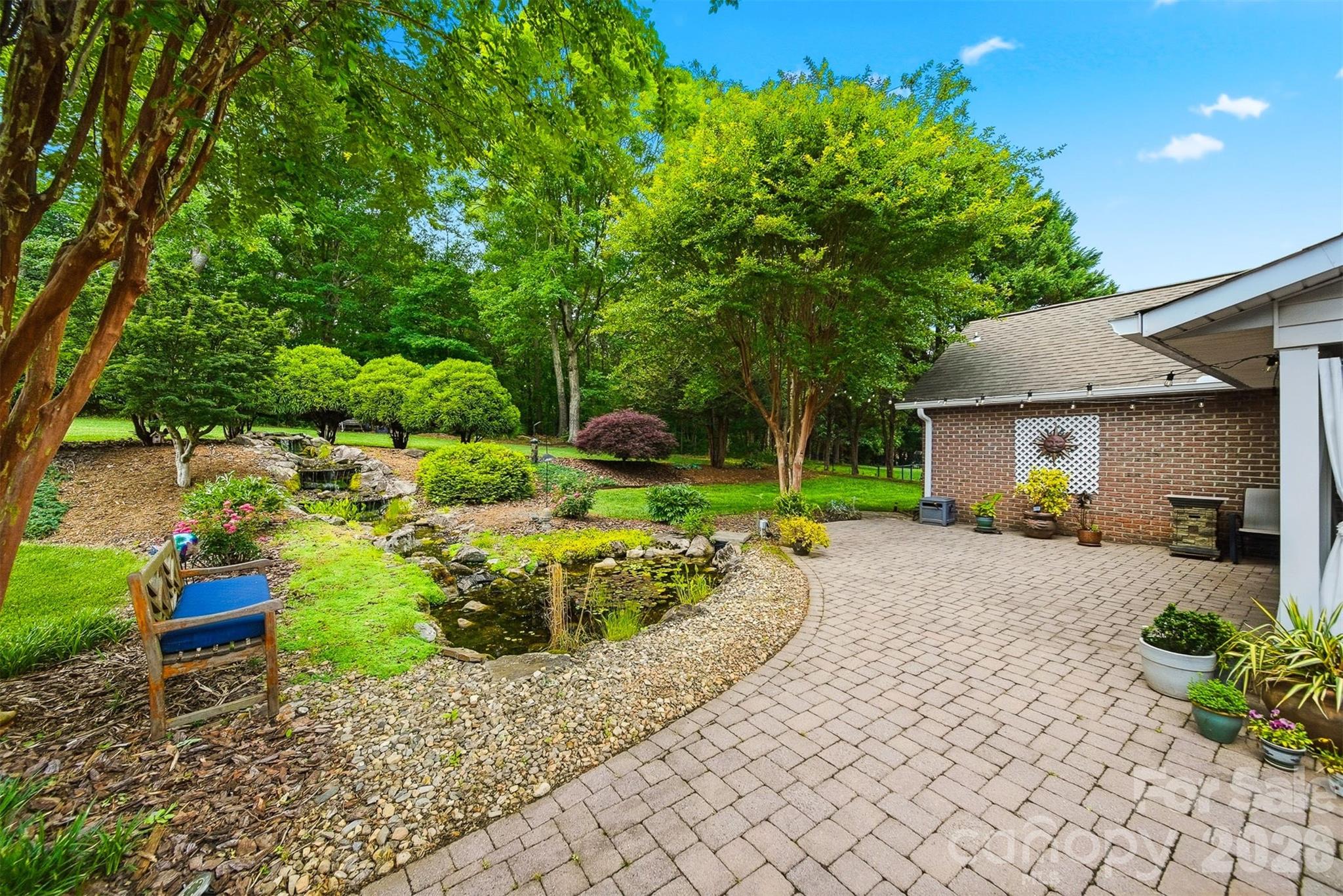 3650 Foxboro Lane NE — Hickory