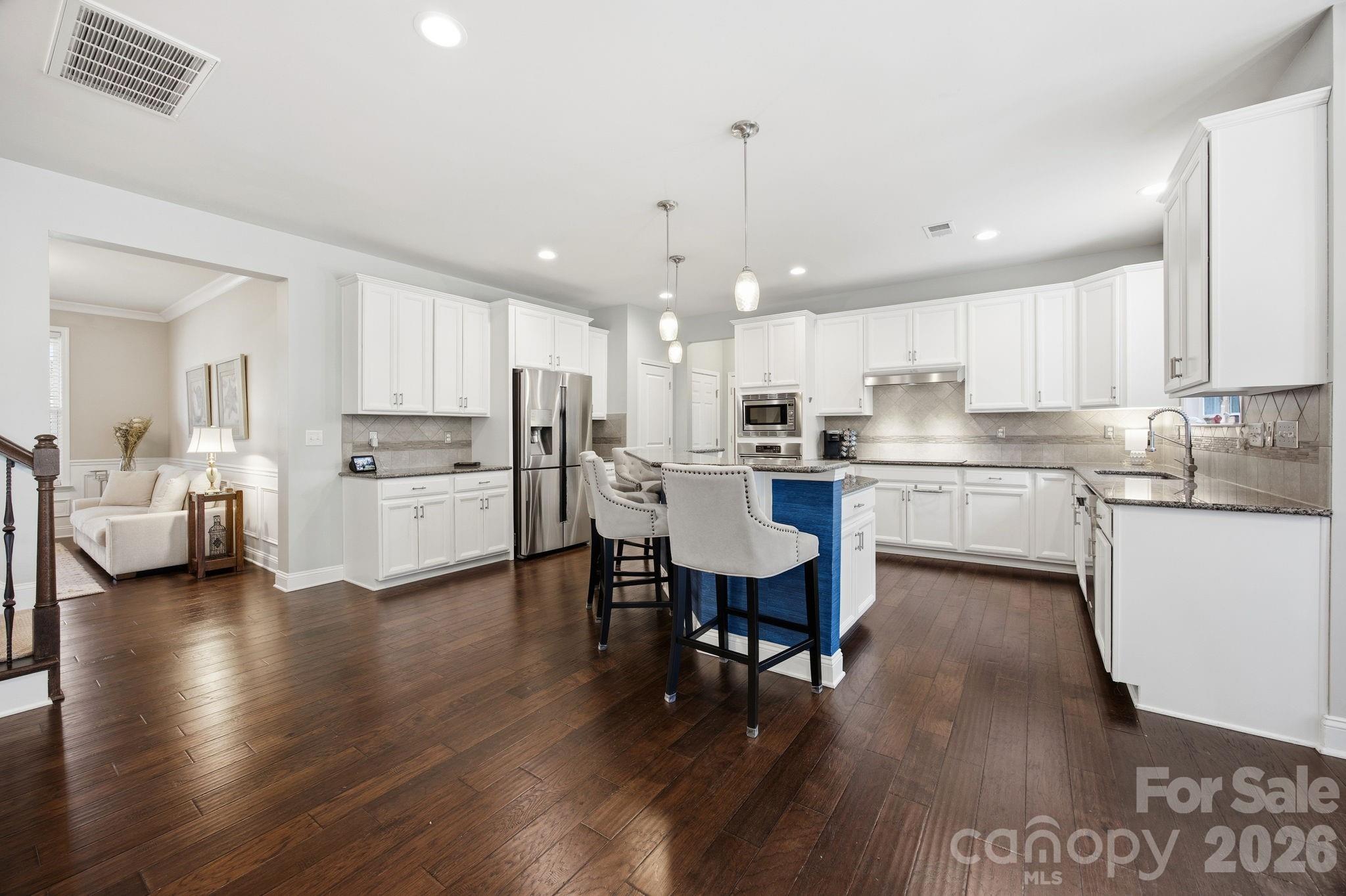 7223 Old Valley Way — Harrisburg