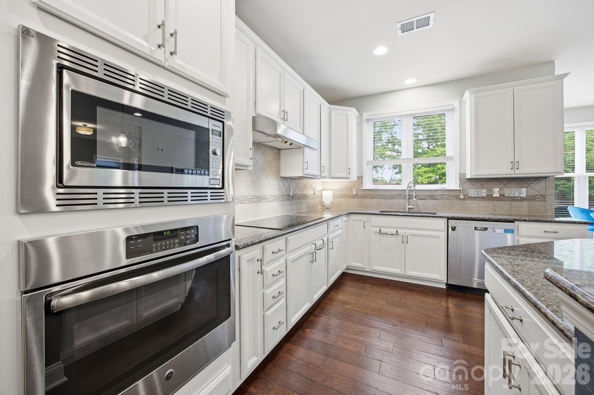 7223 Old Valley Way — Harrisburg