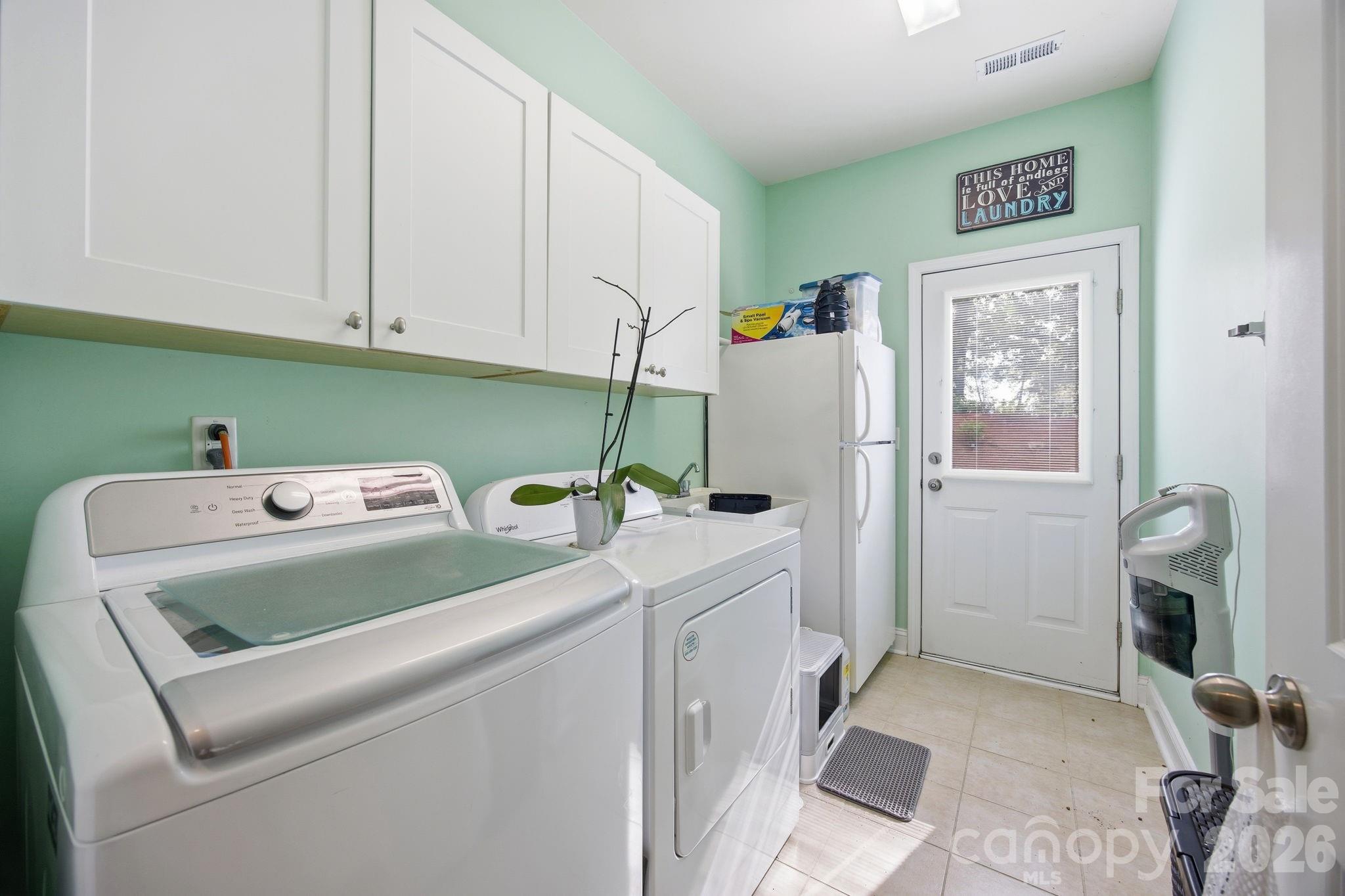 7223 Old Valley Way — Harrisburg