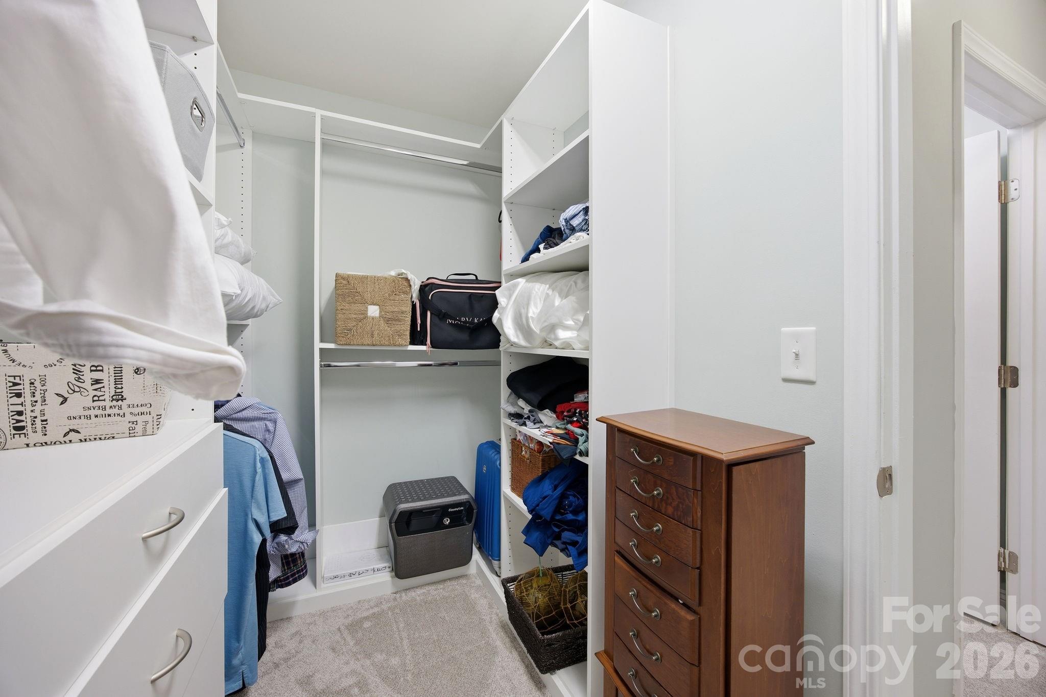 7223 Old Valley Way — Harrisburg