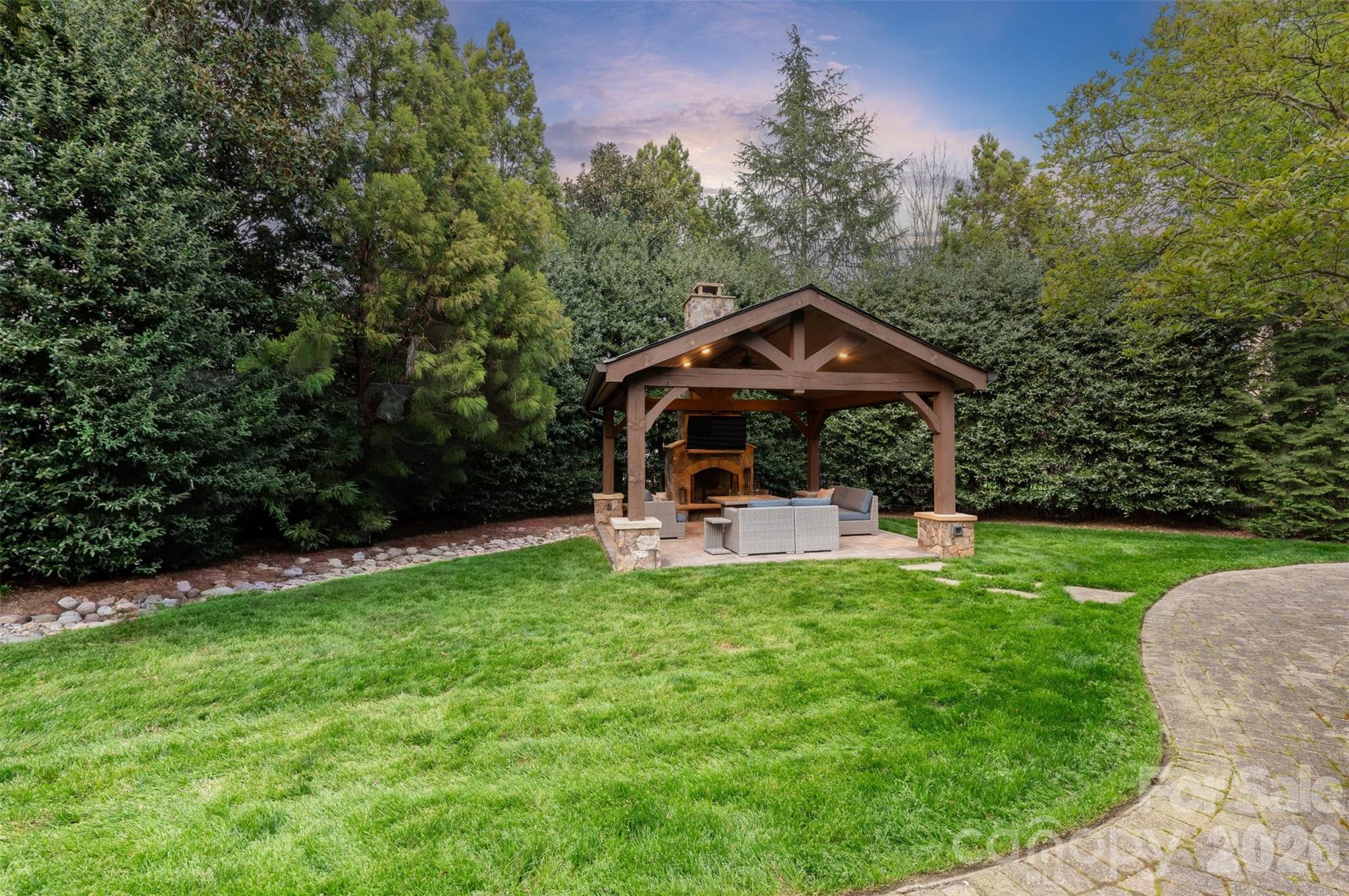 8304 Marcliffe Court — Waxhaw
