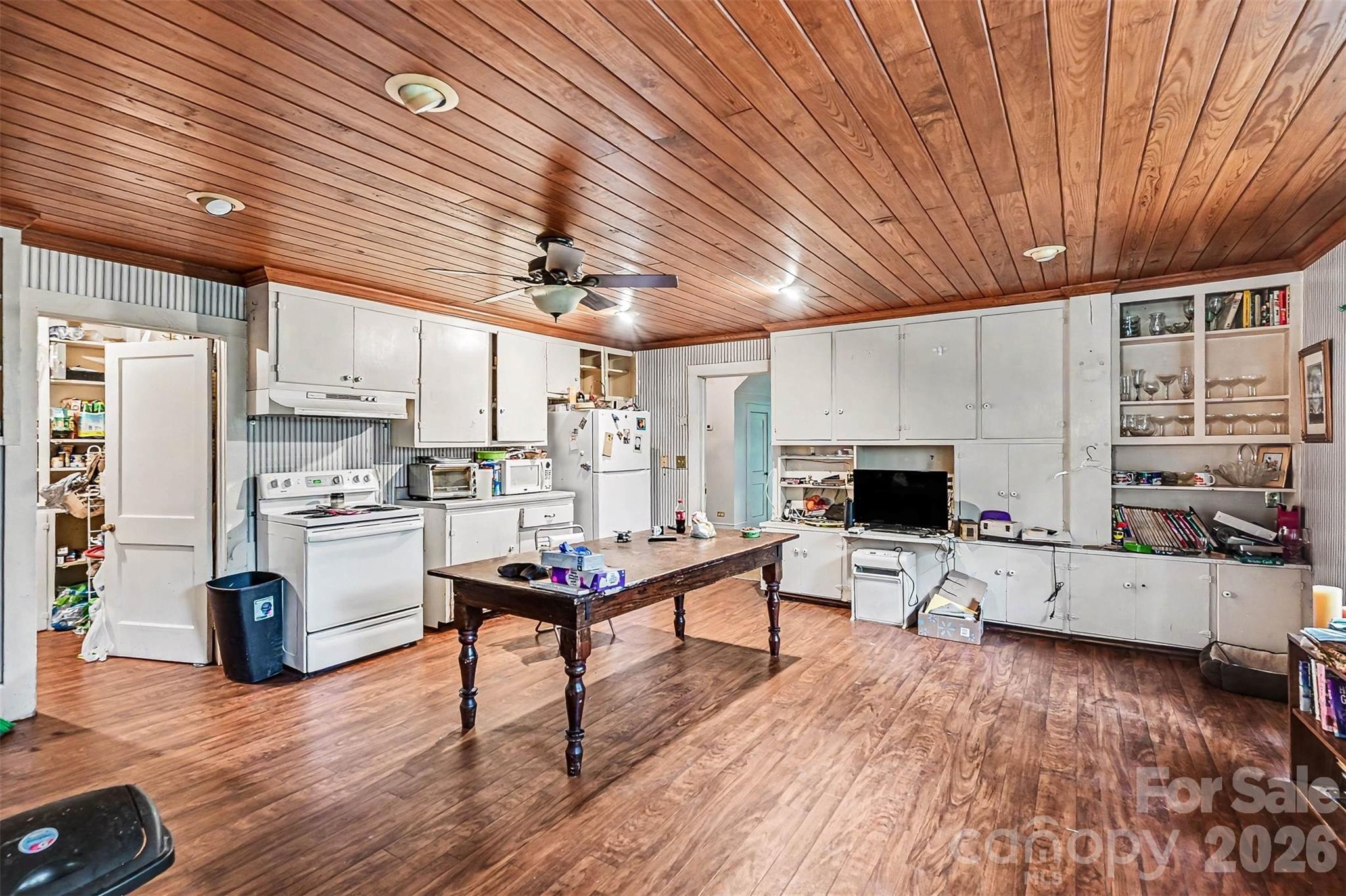 1116 Medlin Road — Monroe
