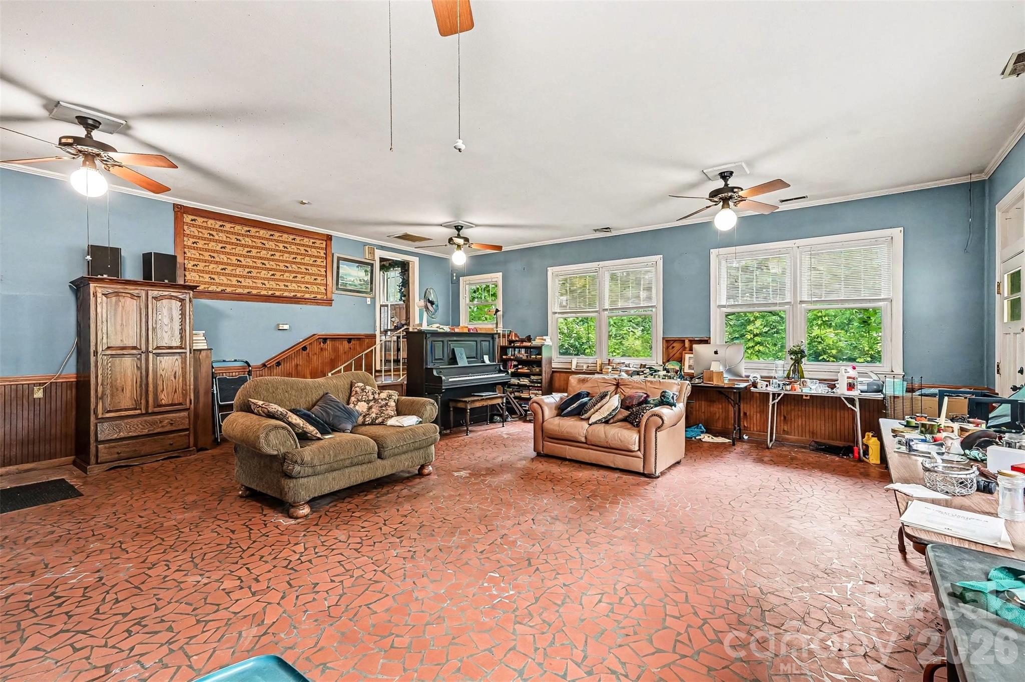 1116 Medlin Road — Monroe