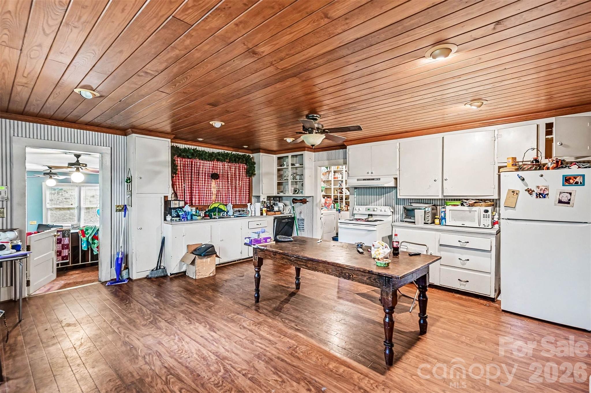 1116 Medlin Road — Monroe