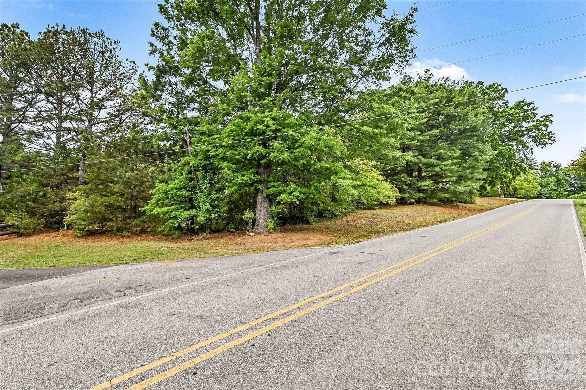 1116 Medlin Road — Monroe