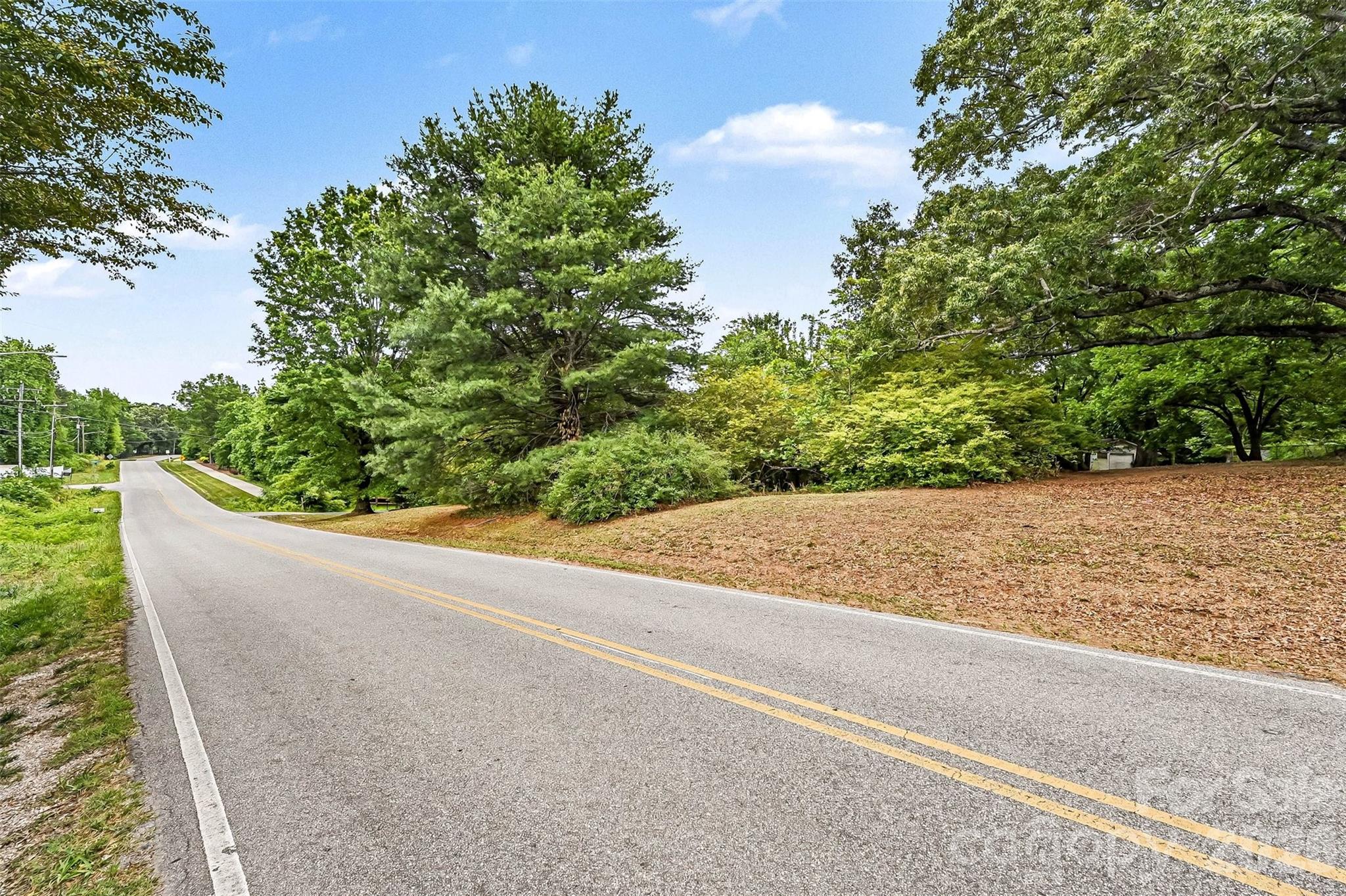 1116 Medlin Road — Monroe