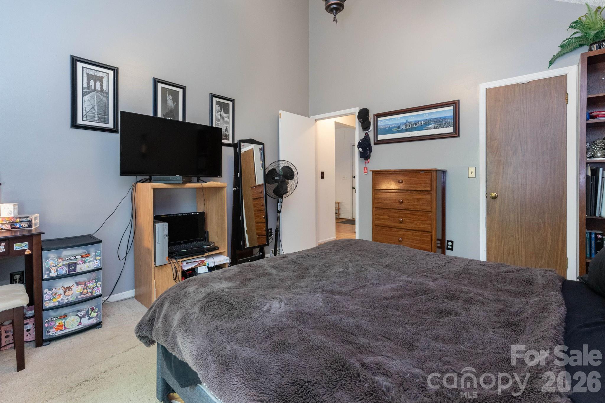 5 Wildwood Circle — Fletcher