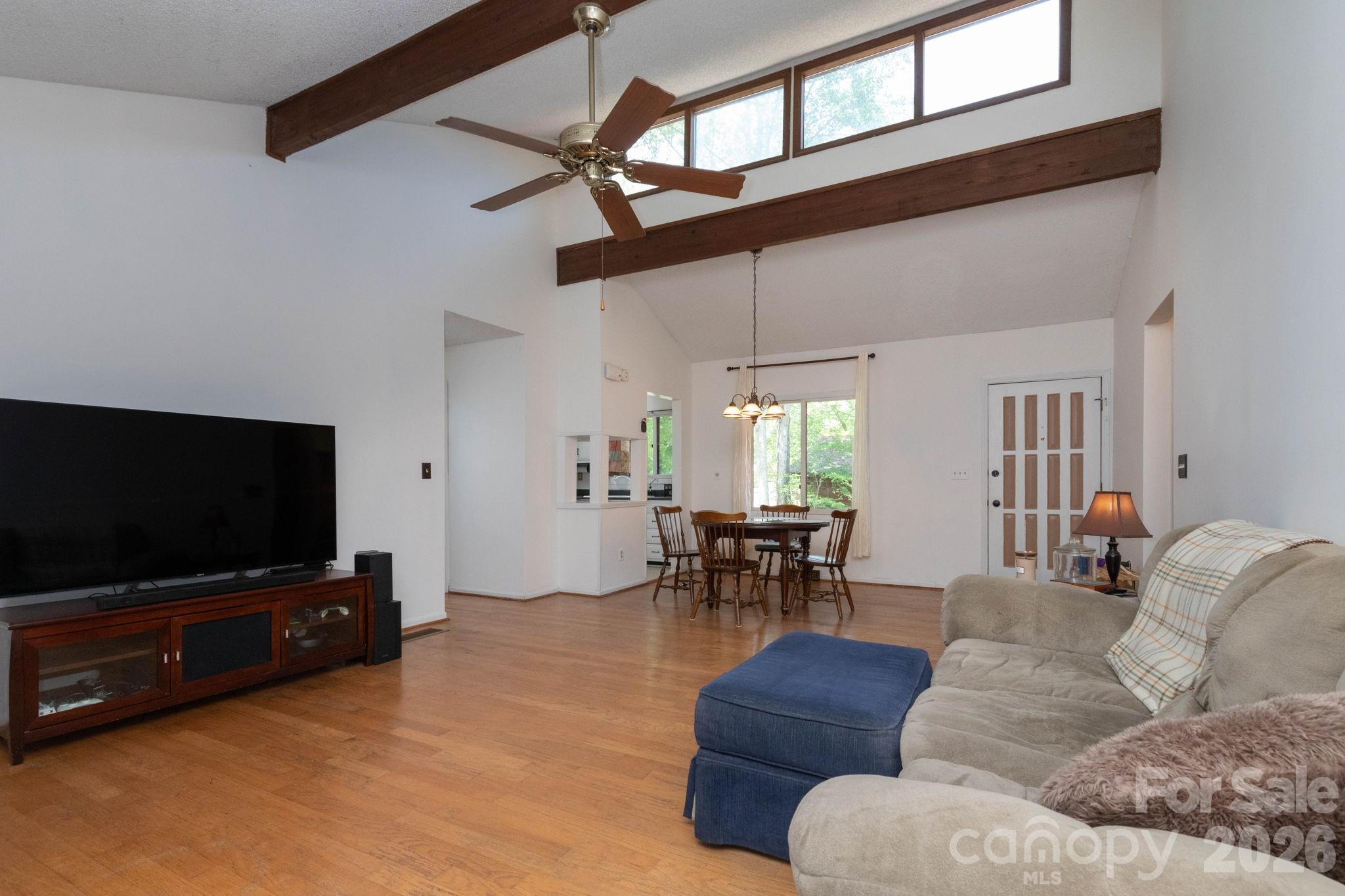 5 Wildwood Circle — Fletcher