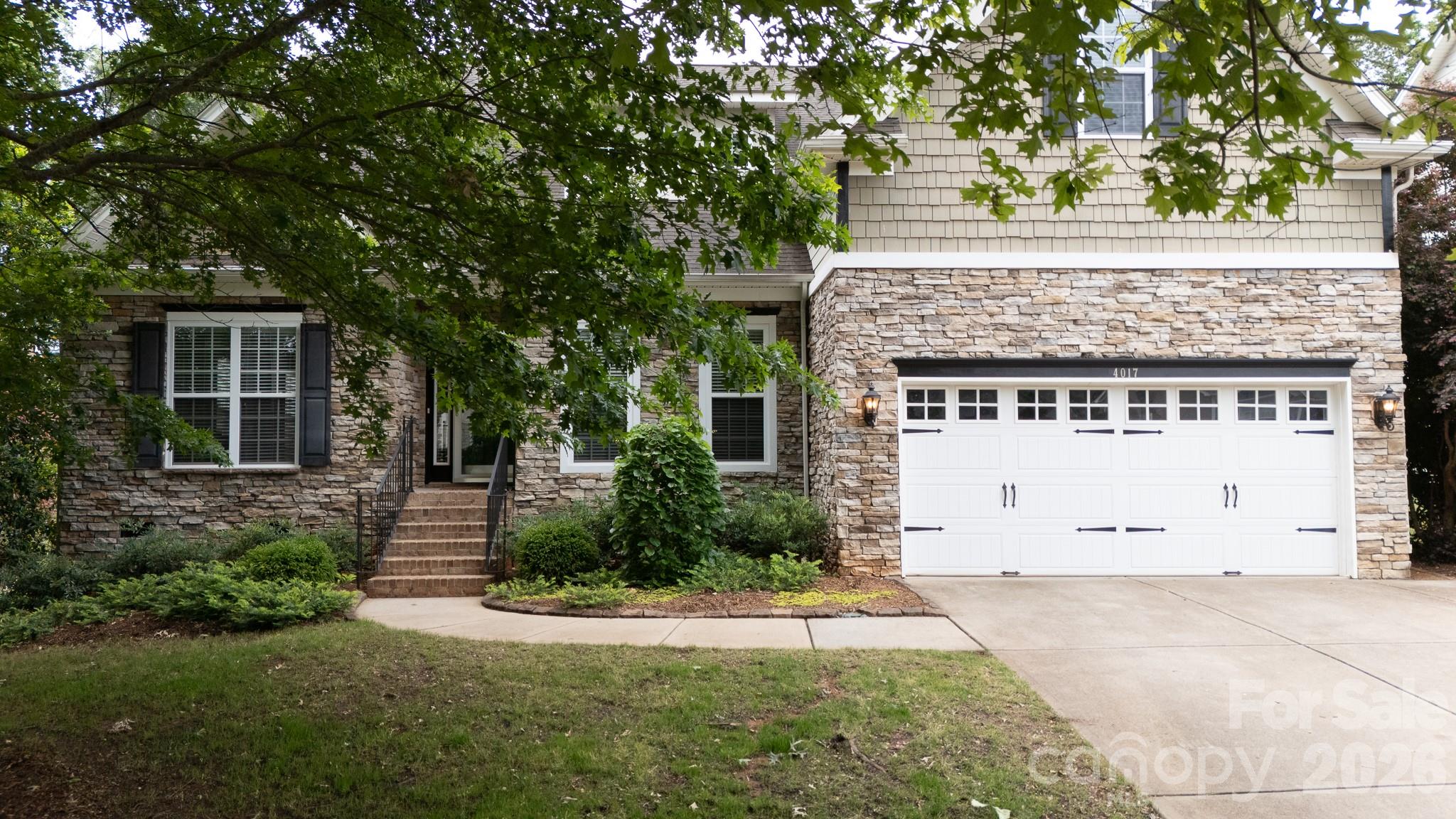 4017 W Sandy Trail — Fort Mill