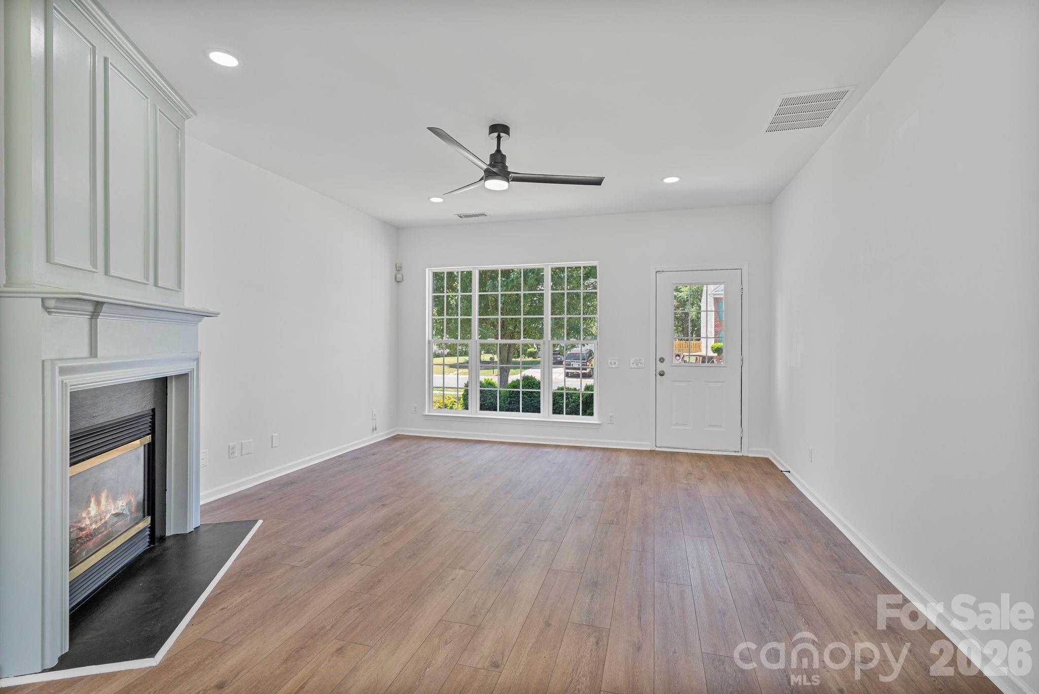 10410 Roundleaf Drive — Charlotte