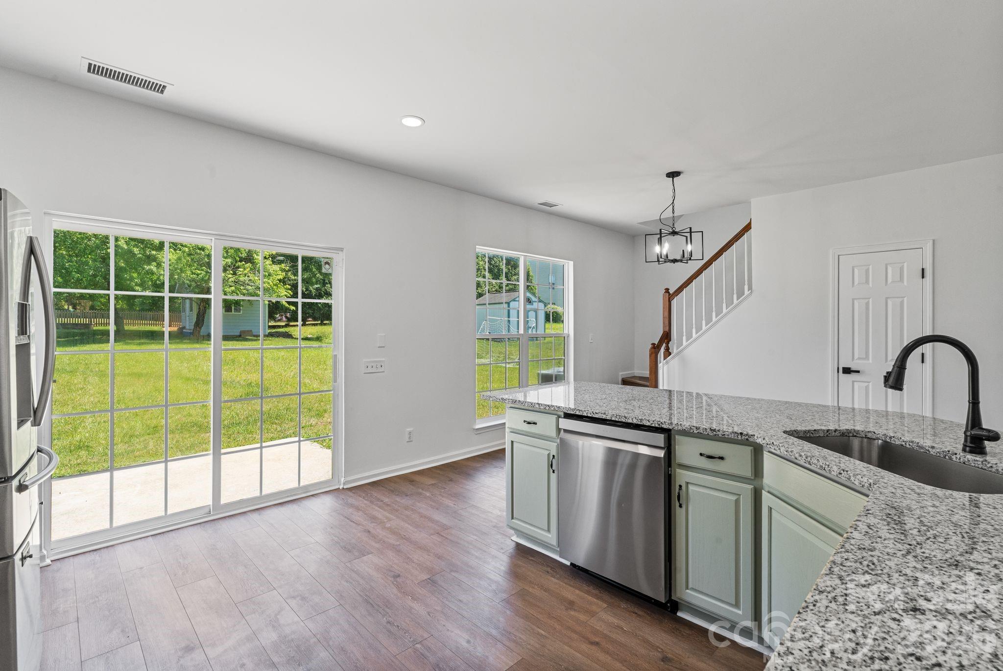 10410 Roundleaf Drive — Charlotte