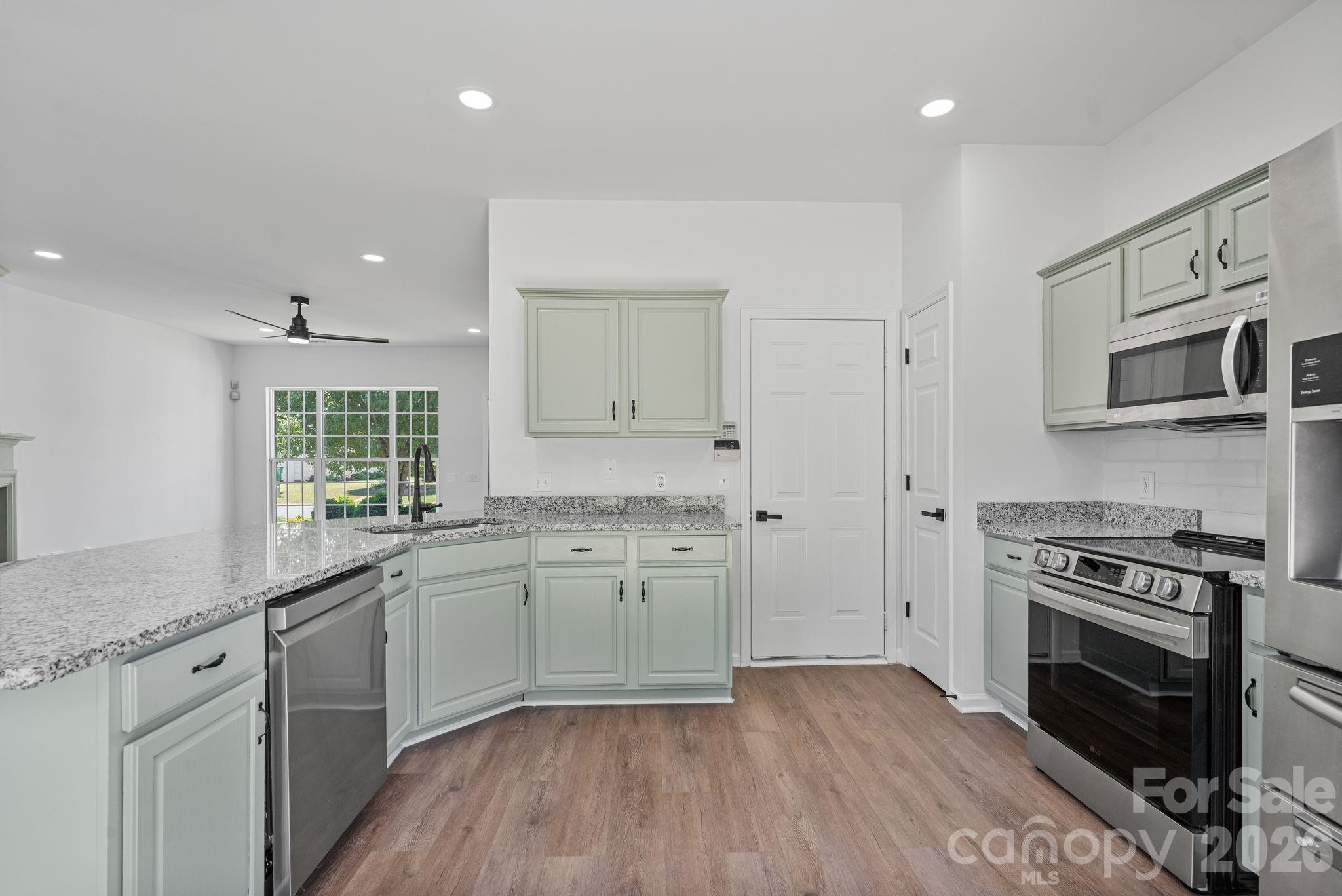 10410 Roundleaf Drive — Charlotte
