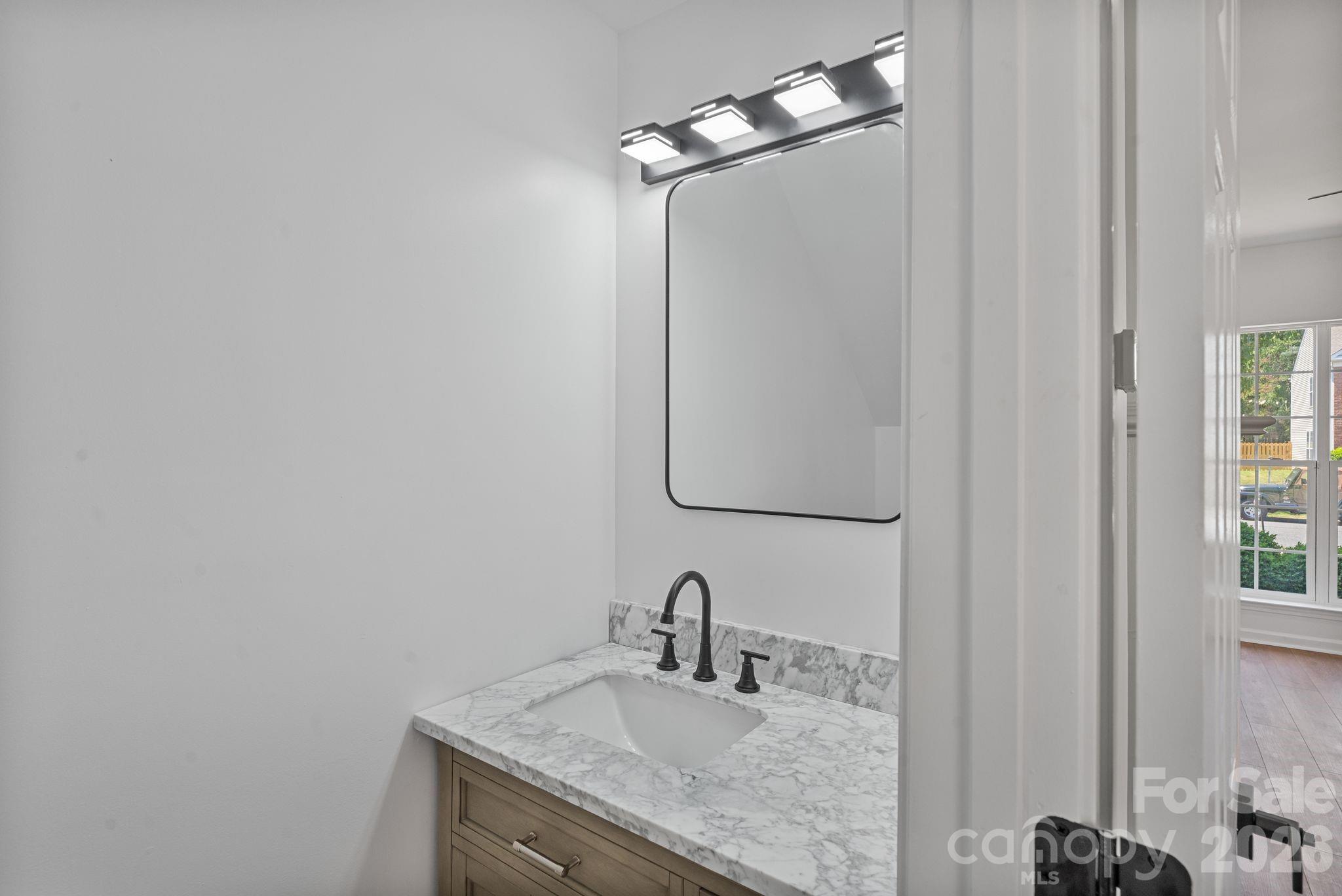 10410 Roundleaf Drive — Charlotte