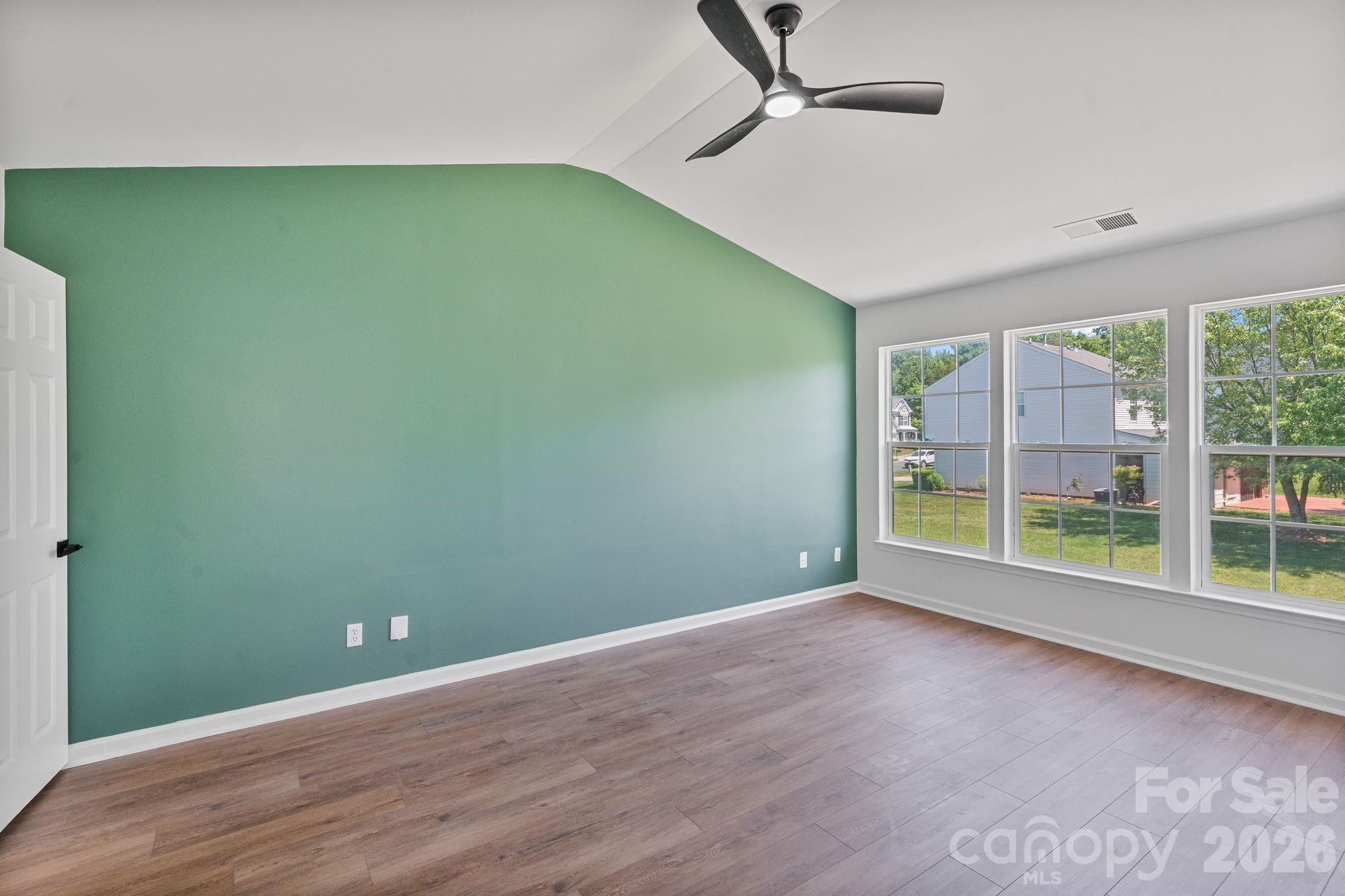 10410 Roundleaf Drive — Charlotte