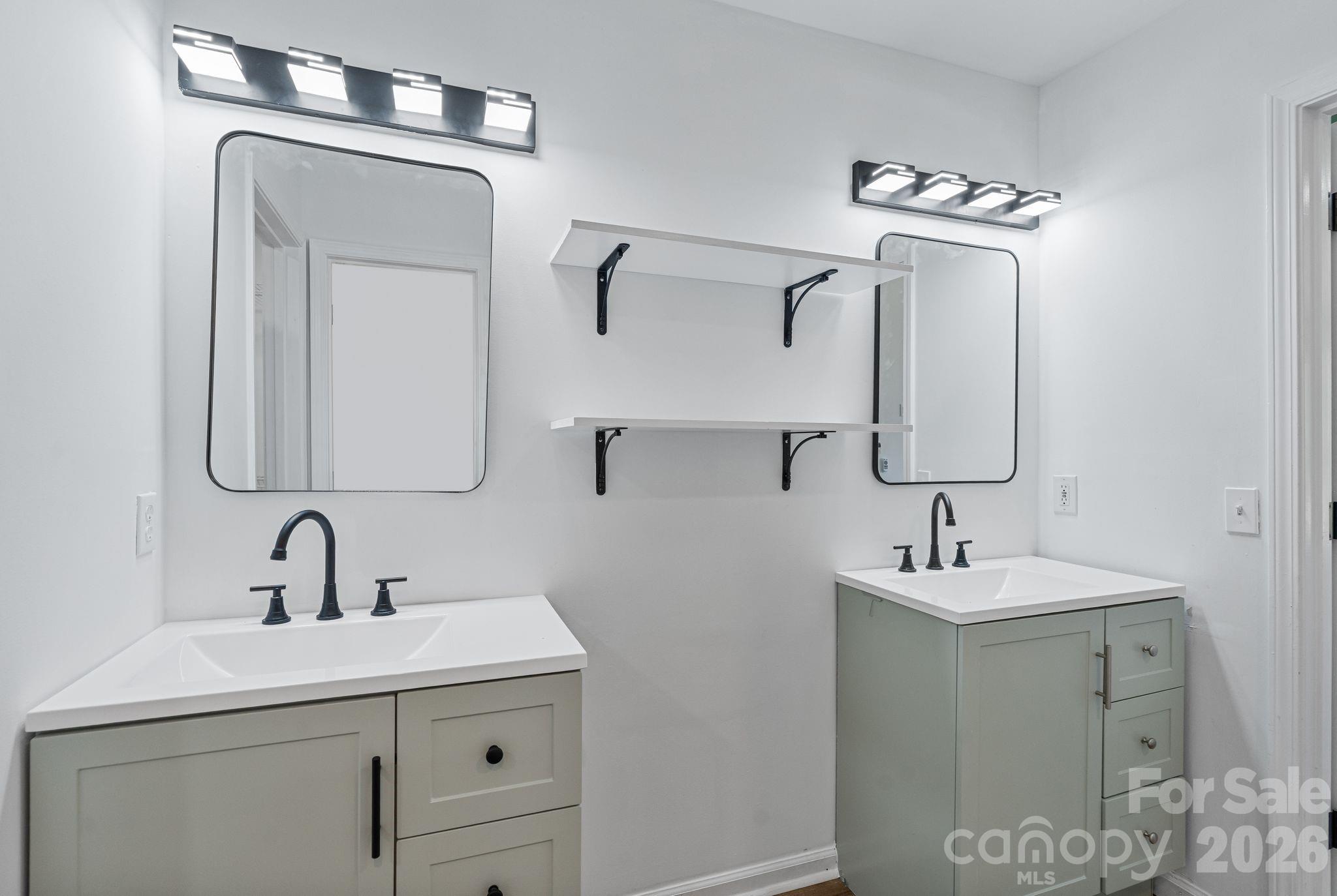 10410 Roundleaf Drive — Charlotte