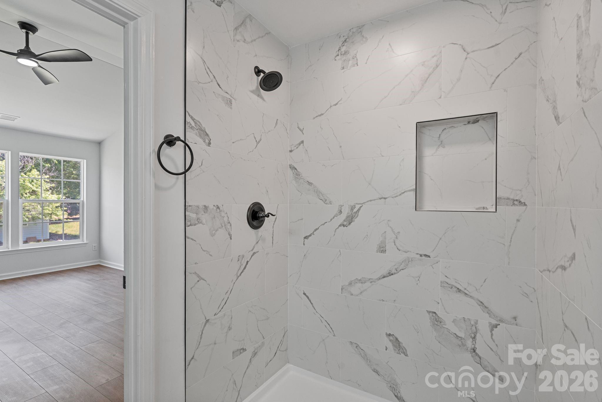 10410 Roundleaf Drive — Charlotte