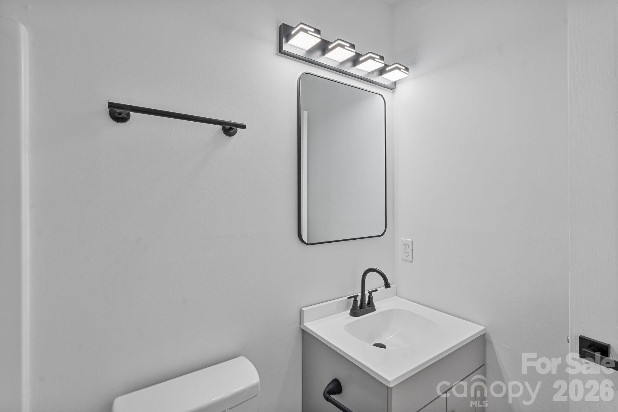 10410 Roundleaf Drive — Charlotte