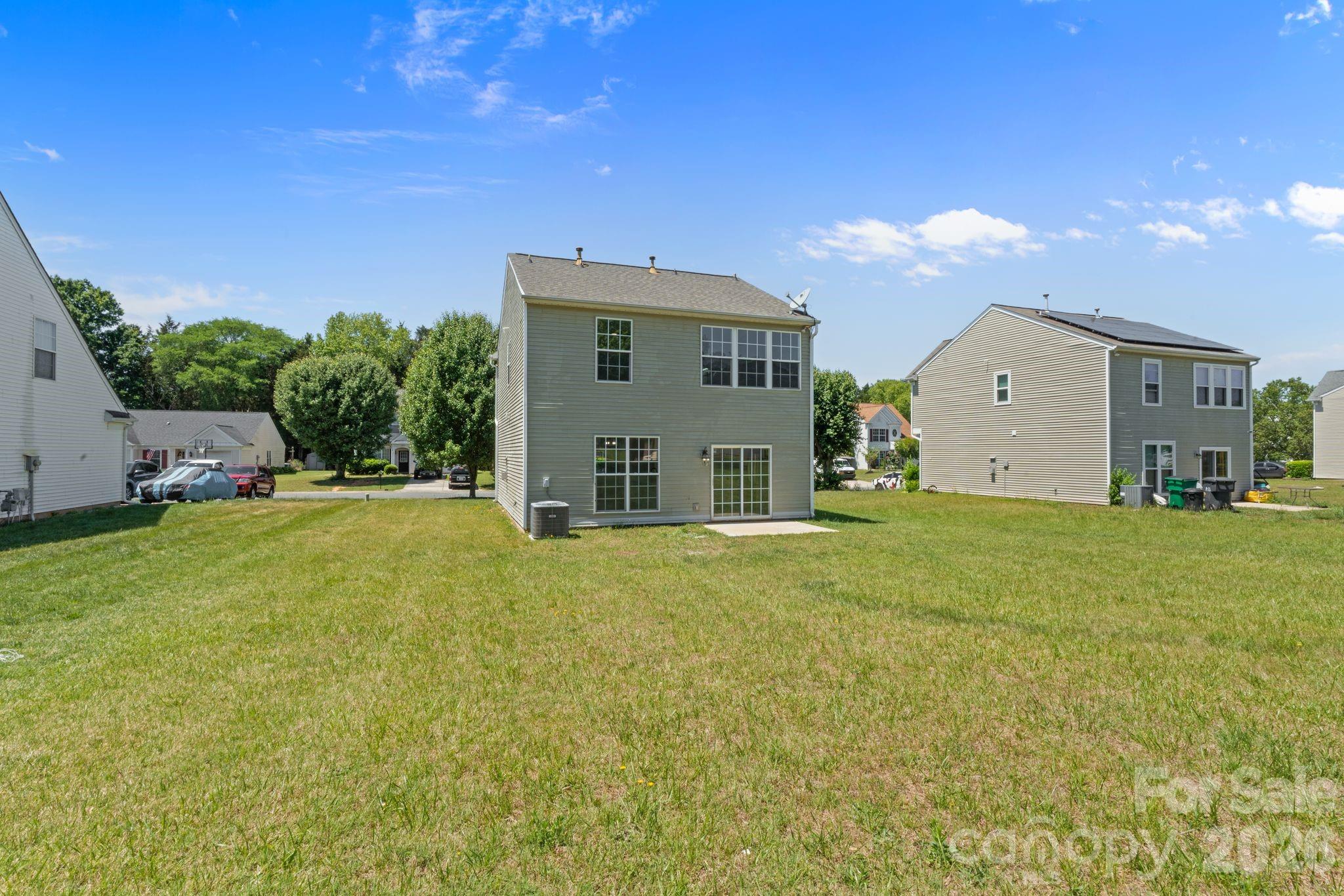 10410 Roundleaf Drive — Charlotte