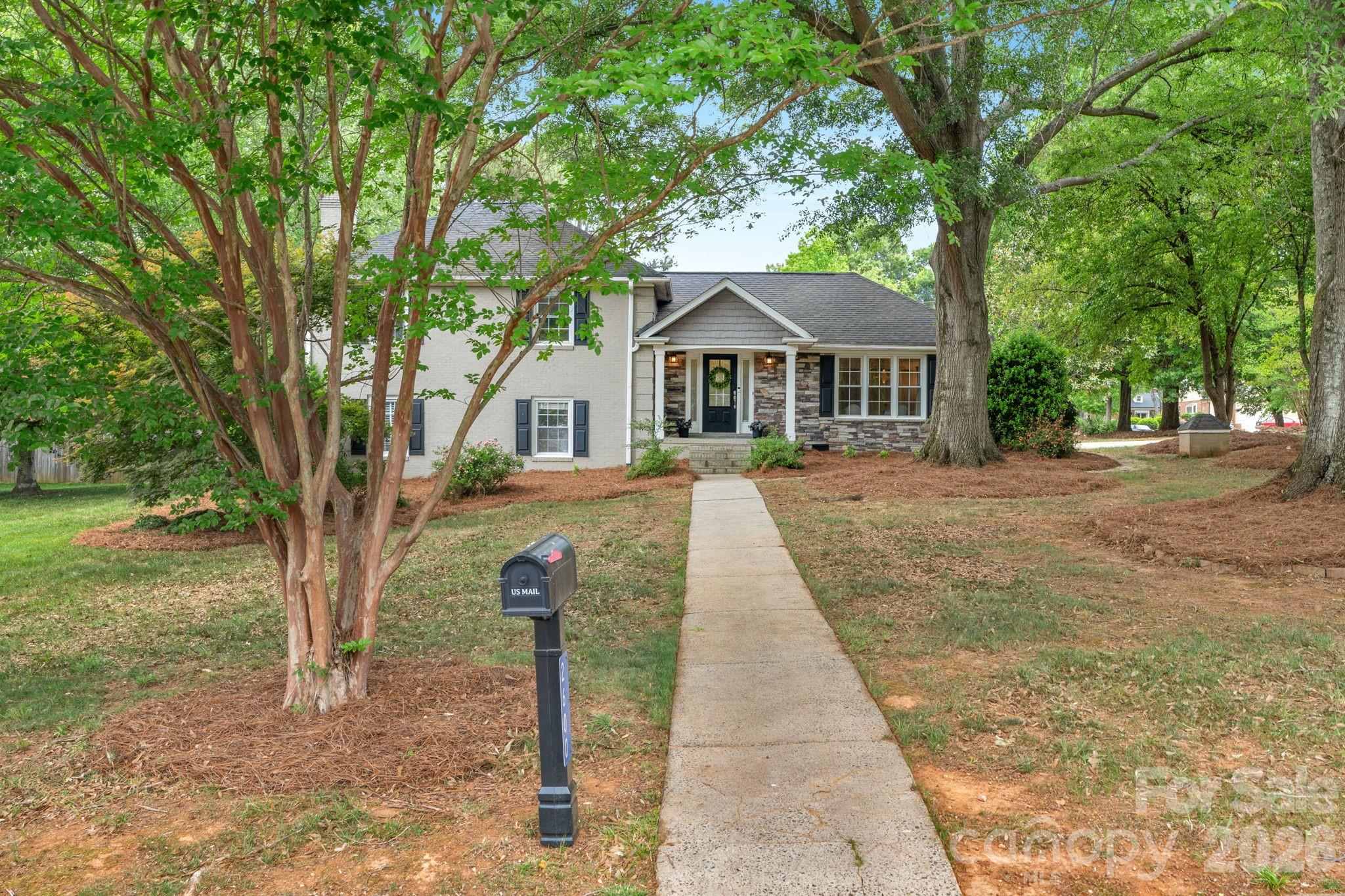2600 Weathersford Road — Mint Hill