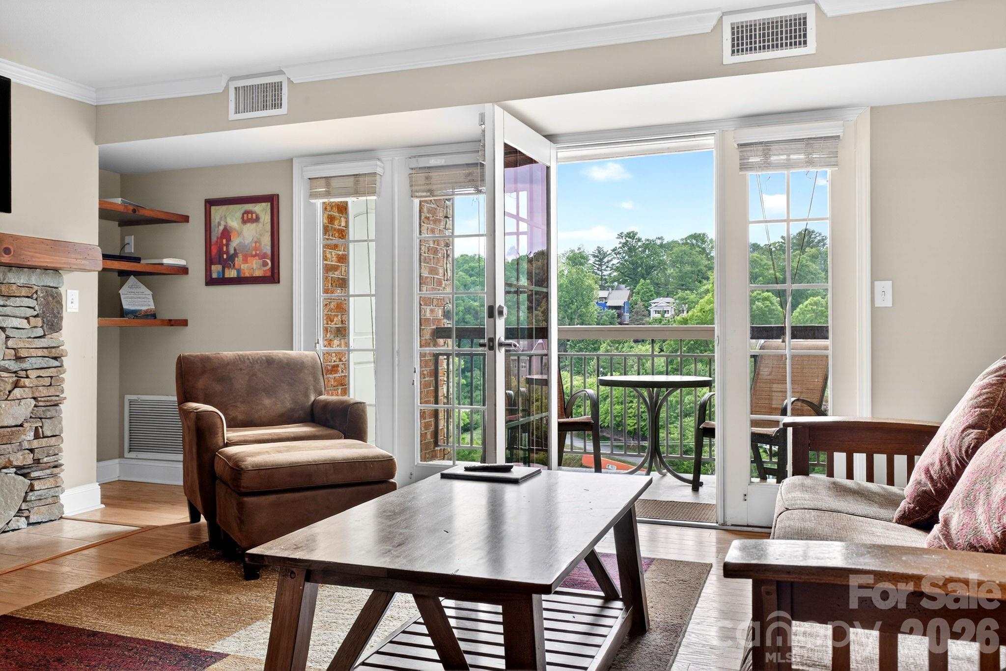 404 Bowling Park Road — Asheville