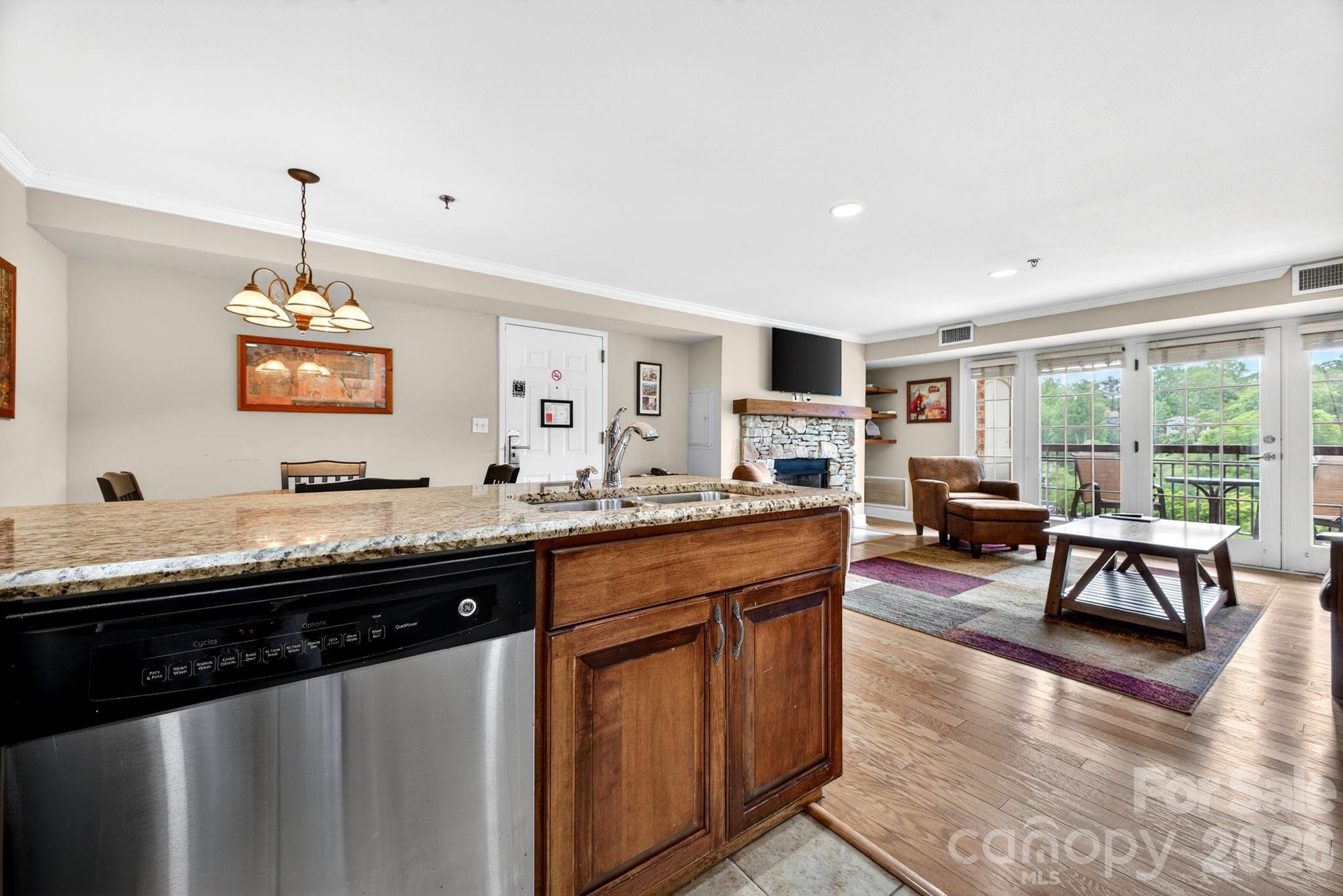 404 Bowling Park Road — Asheville