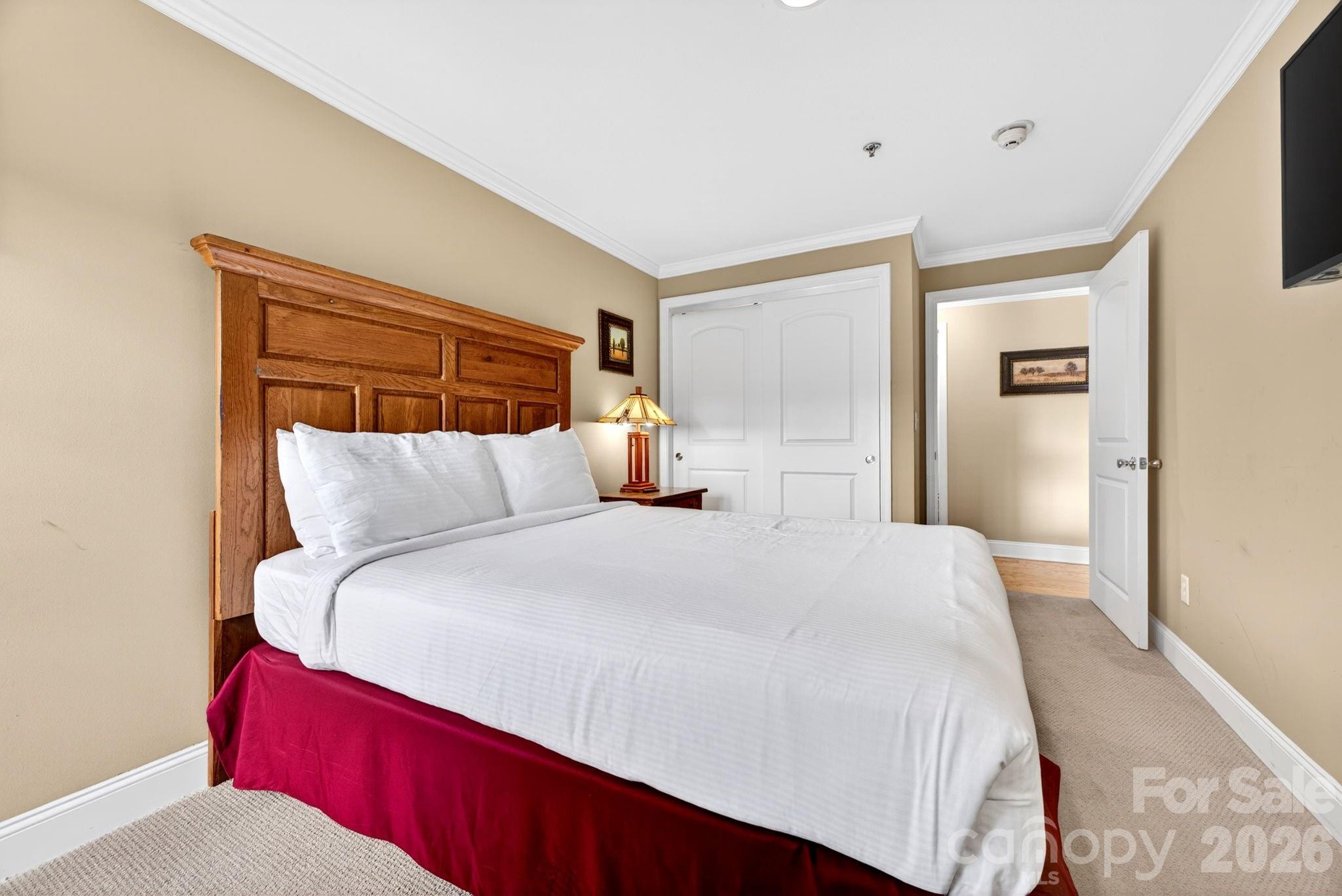 404 Bowling Park Road — Asheville