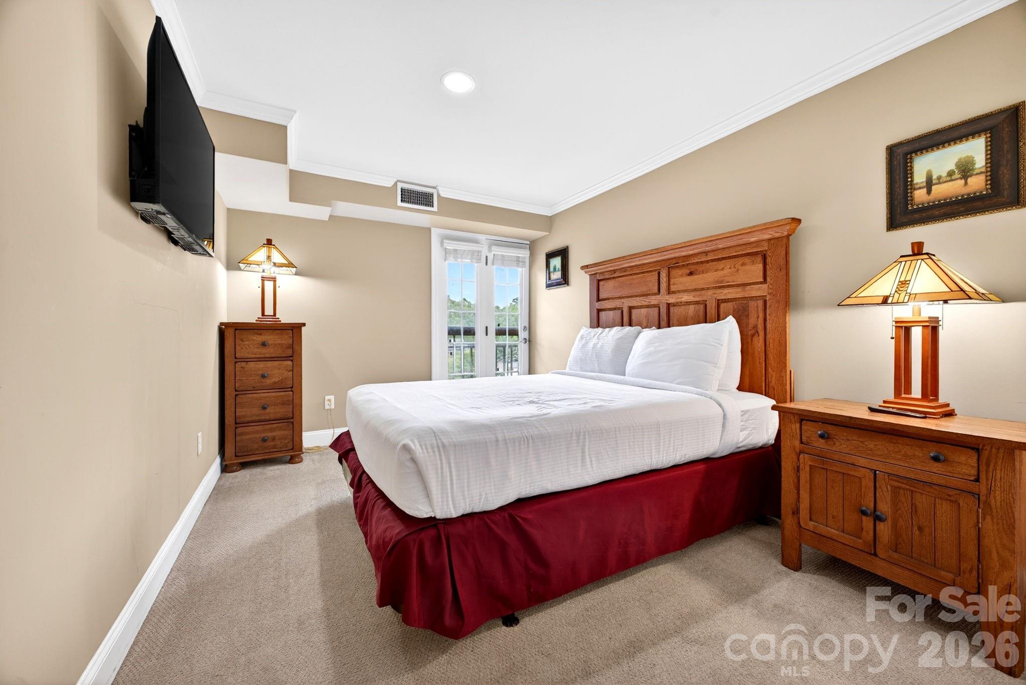 404 Bowling Park Road — Asheville
