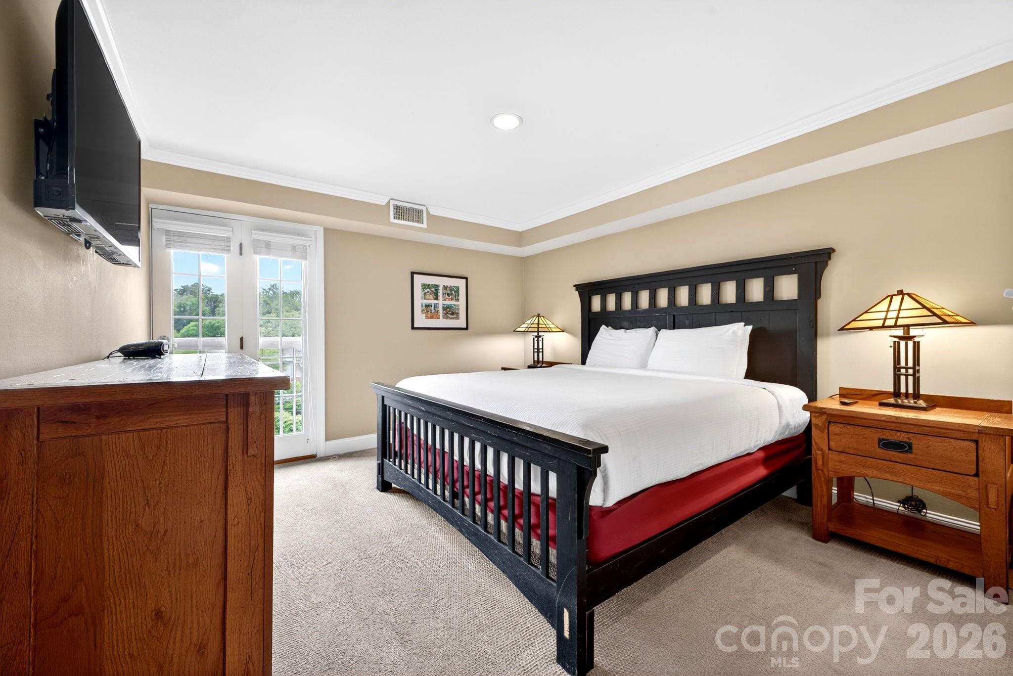 404 Bowling Park Road — Asheville
